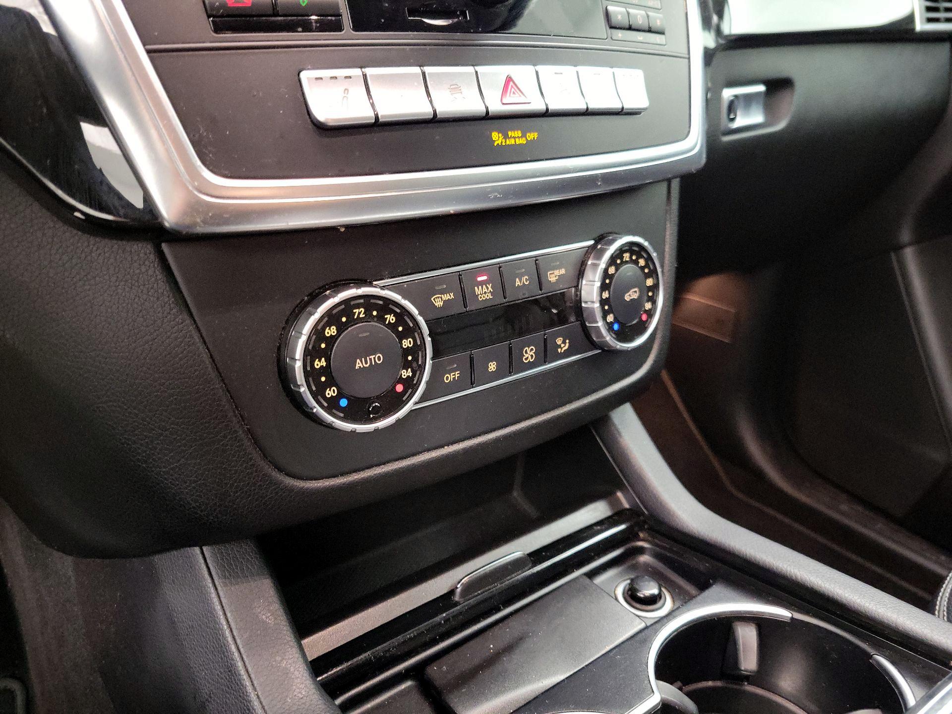 Thumbnail: 2014 Mercedes-Benz M-Class - 16