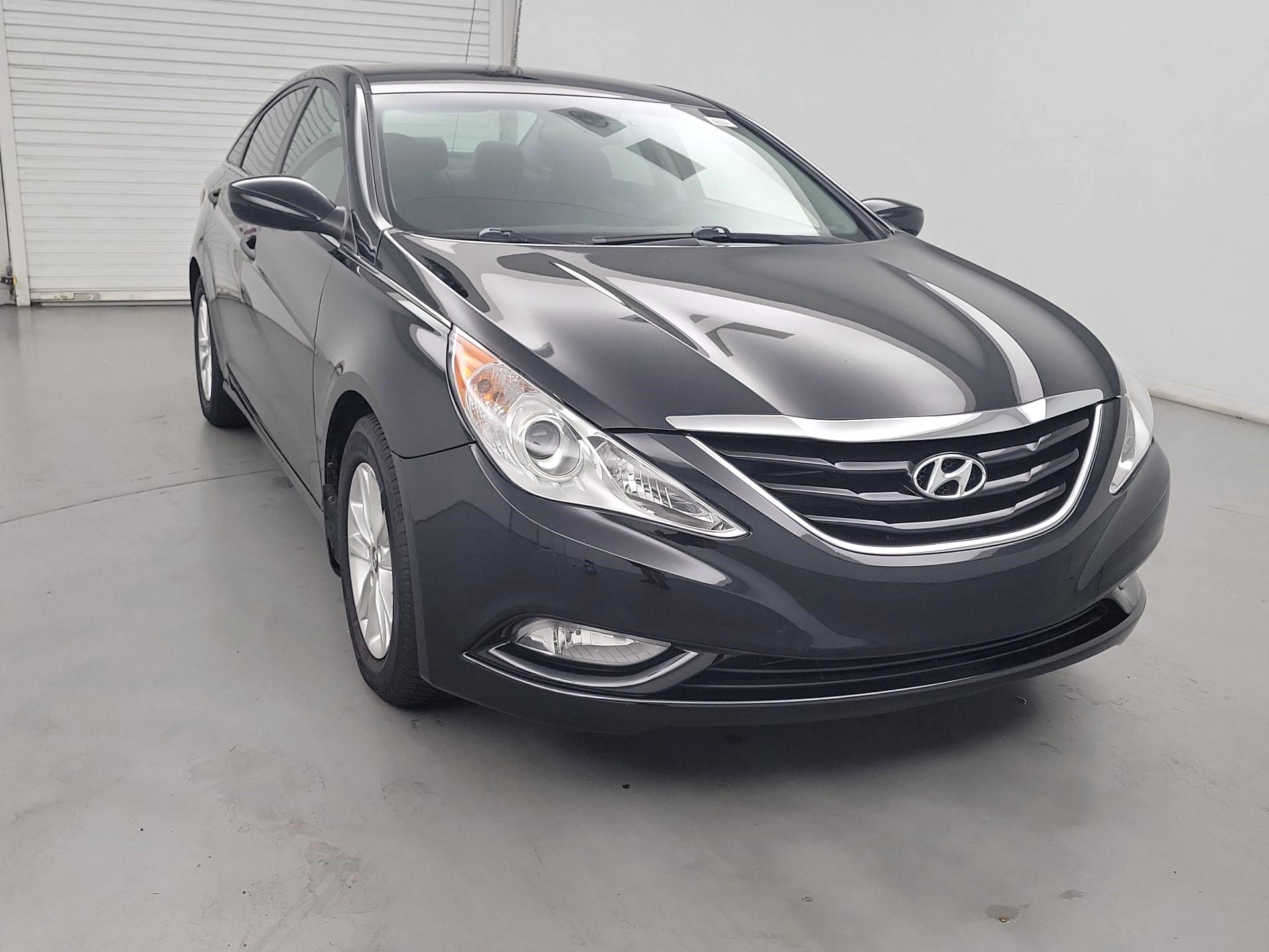 Thumbnail: 2013 Hyundai Sonata - 1