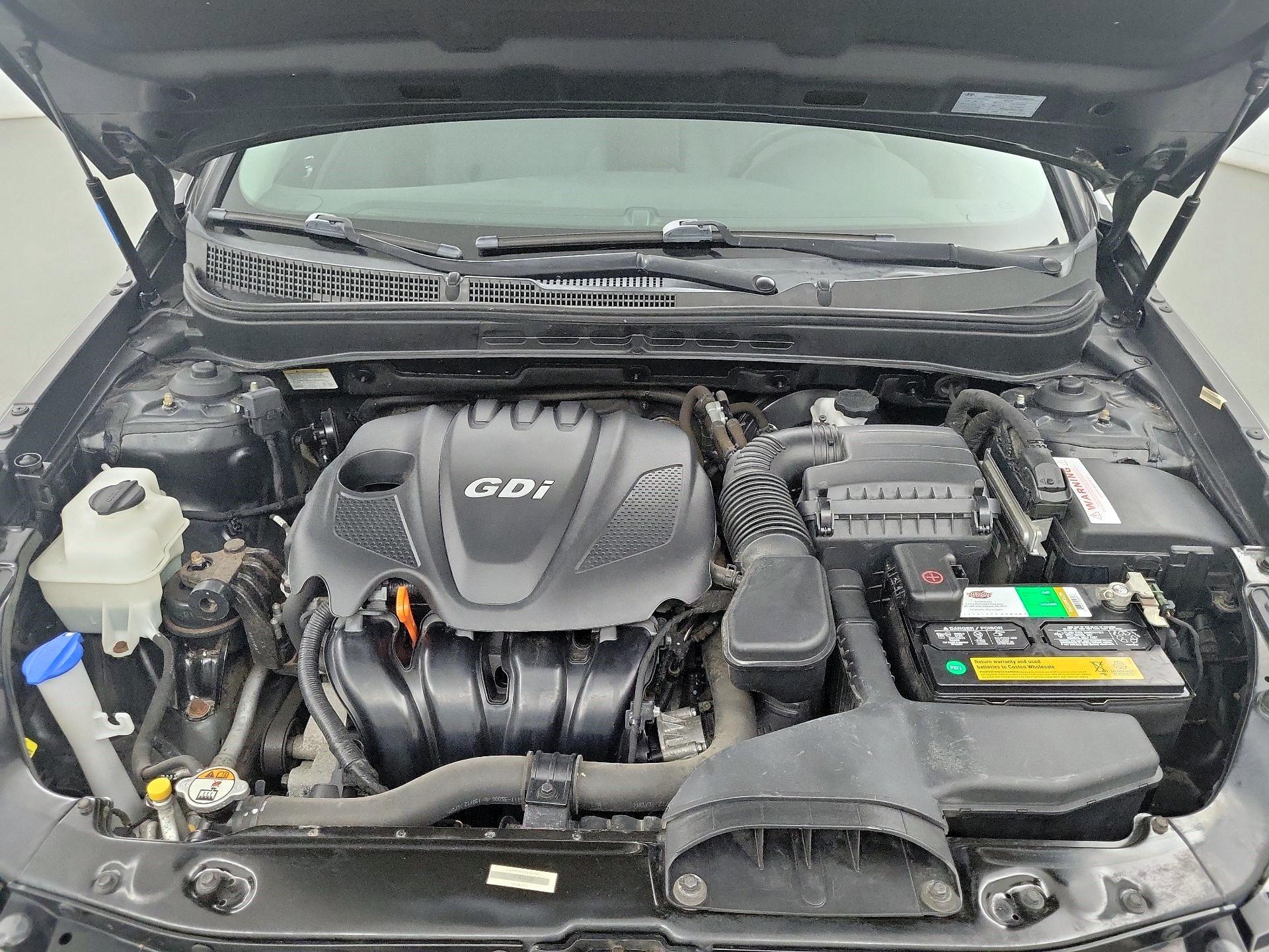 Thumbnail: 2013 Hyundai Sonata - 18