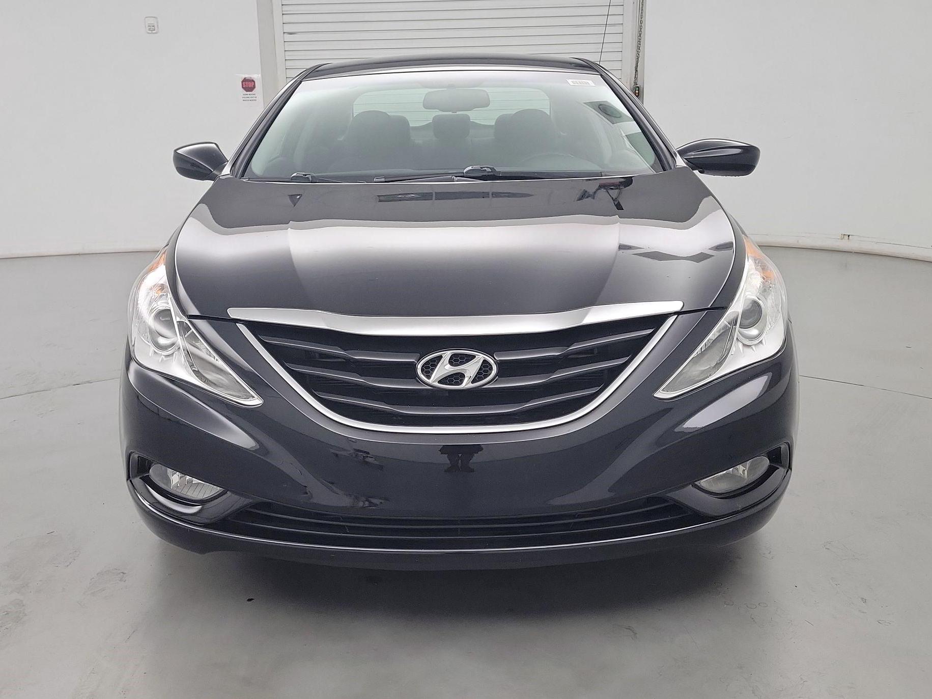 Thumbnail: 2013 Hyundai Sonata - 2
