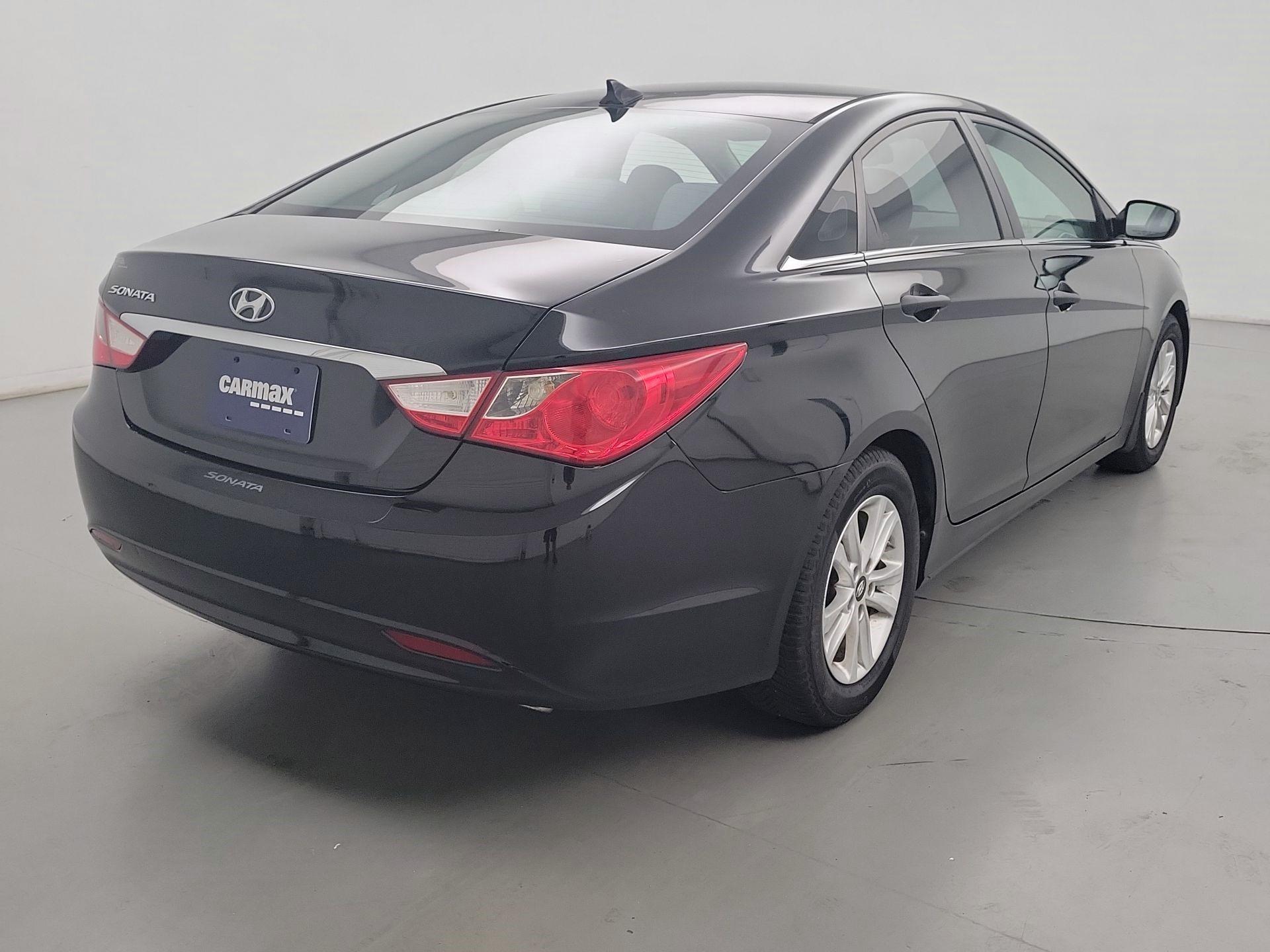 Thumbnail: 2013 Hyundai Sonata - 5