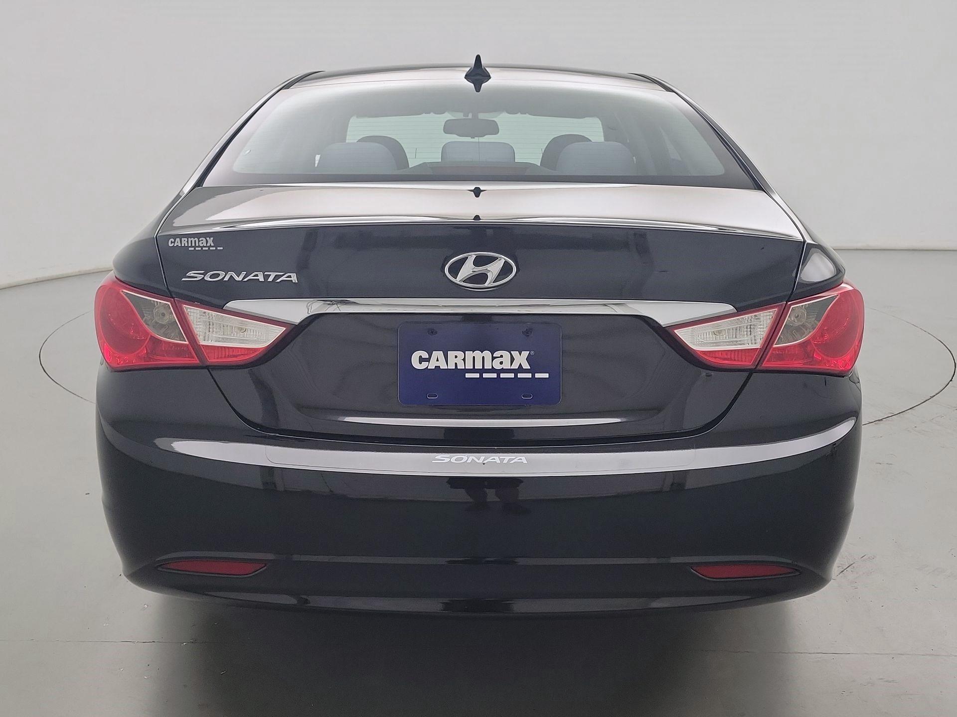 Thumbnail: 2013 Hyundai Sonata - 6