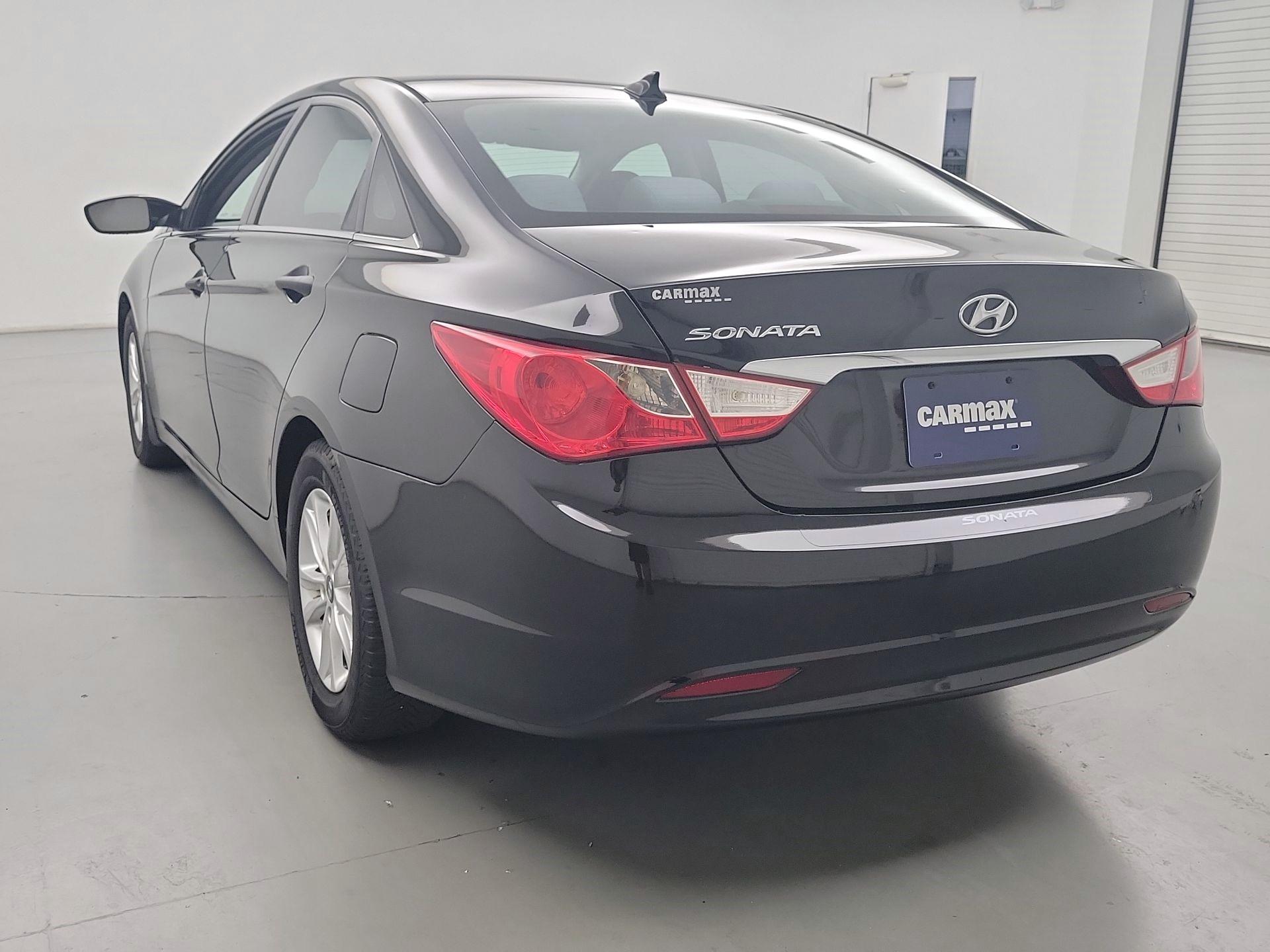 Thumbnail: 2013 Hyundai Sonata - 7