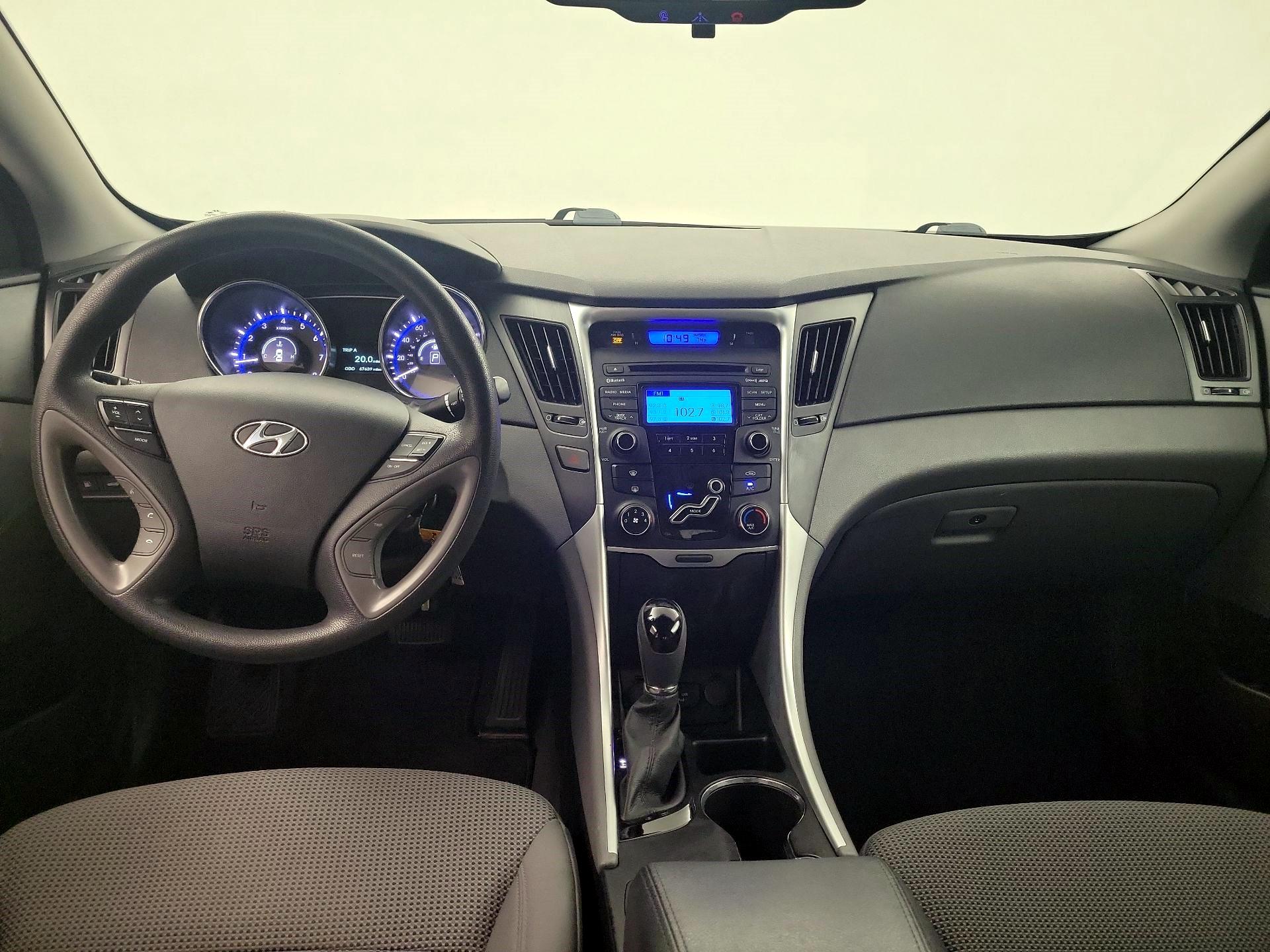 Thumbnail: 2013 Hyundai Sonata - 8