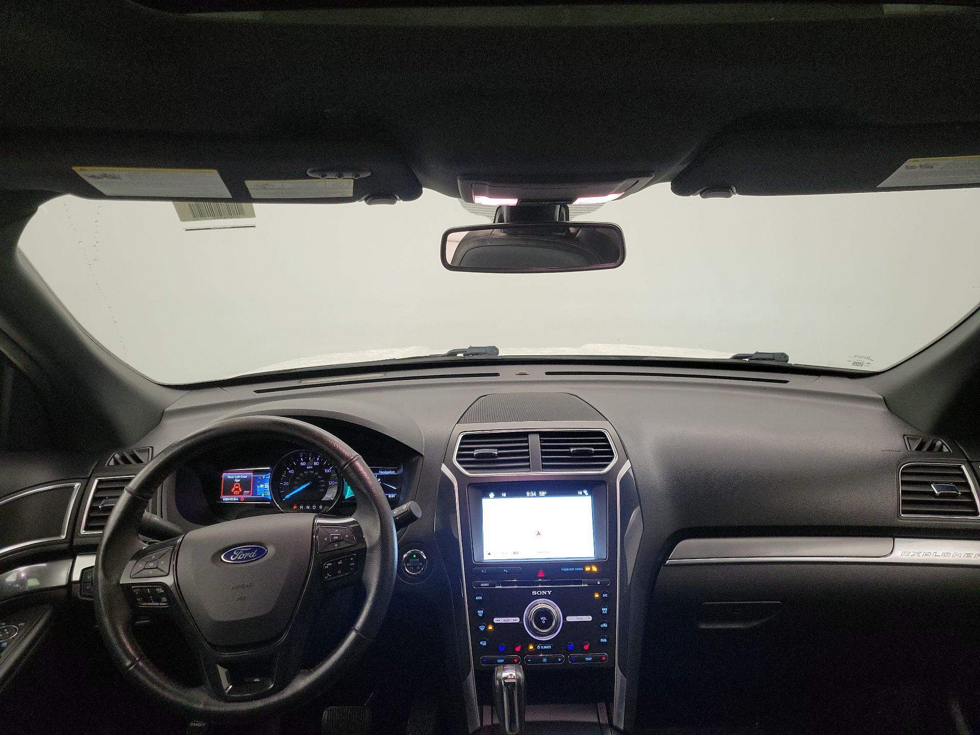 Thumbnail: 2018 Ford Explorer - 9