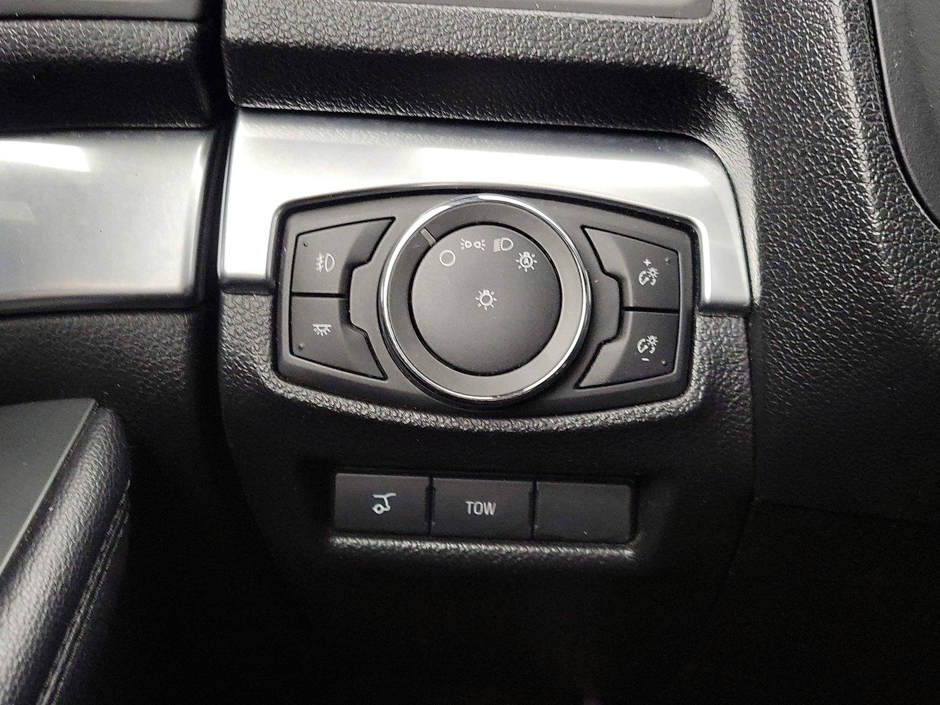 Thumbnail: 2018 Ford Explorer - 13