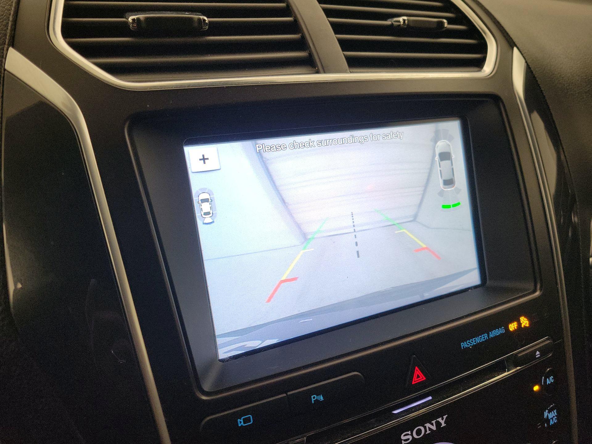 Thumbnail: 2018 Ford Explorer - 15