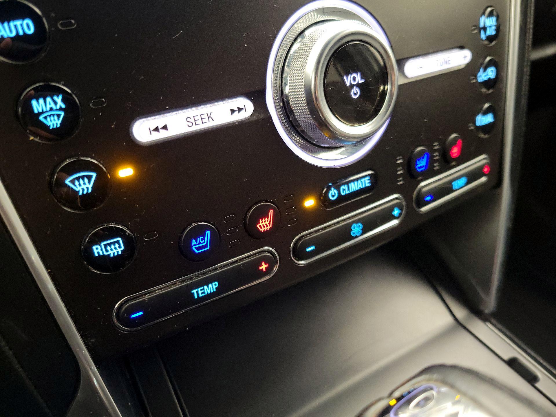 Thumbnail: 2018 Ford Explorer - 17