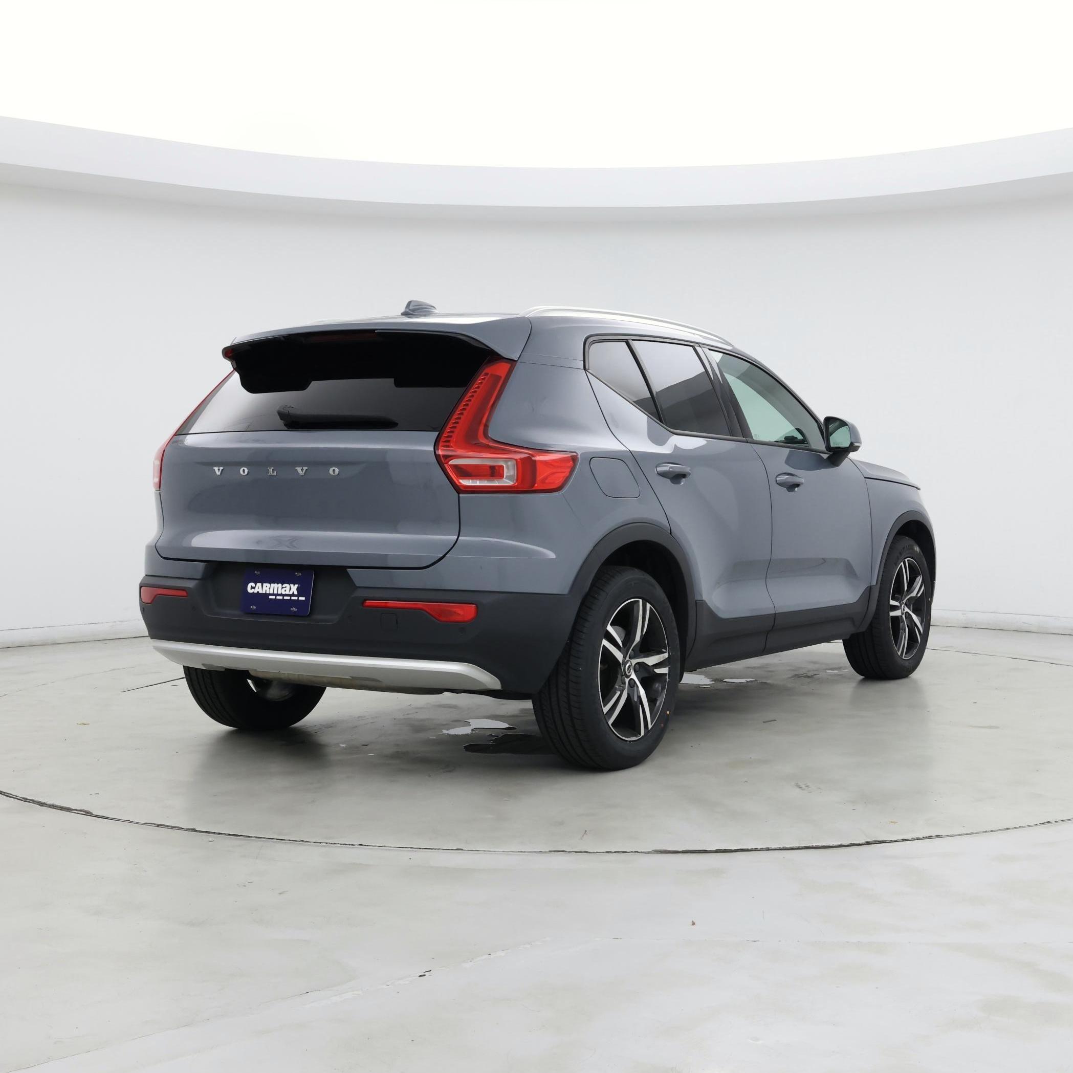 Thumbnail: 2023 Volvo XC40 - 8