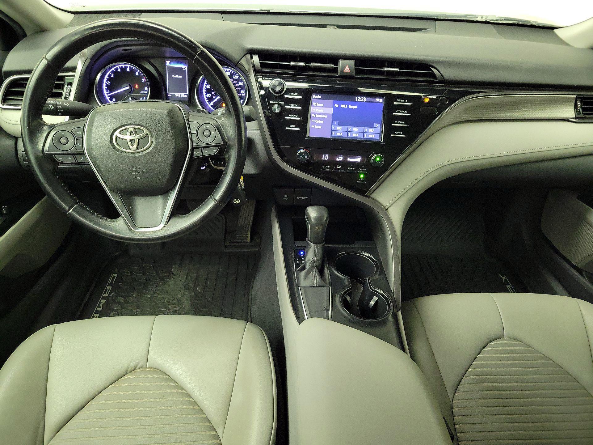 Thumbnail: 2019 Toyota Camry - 9