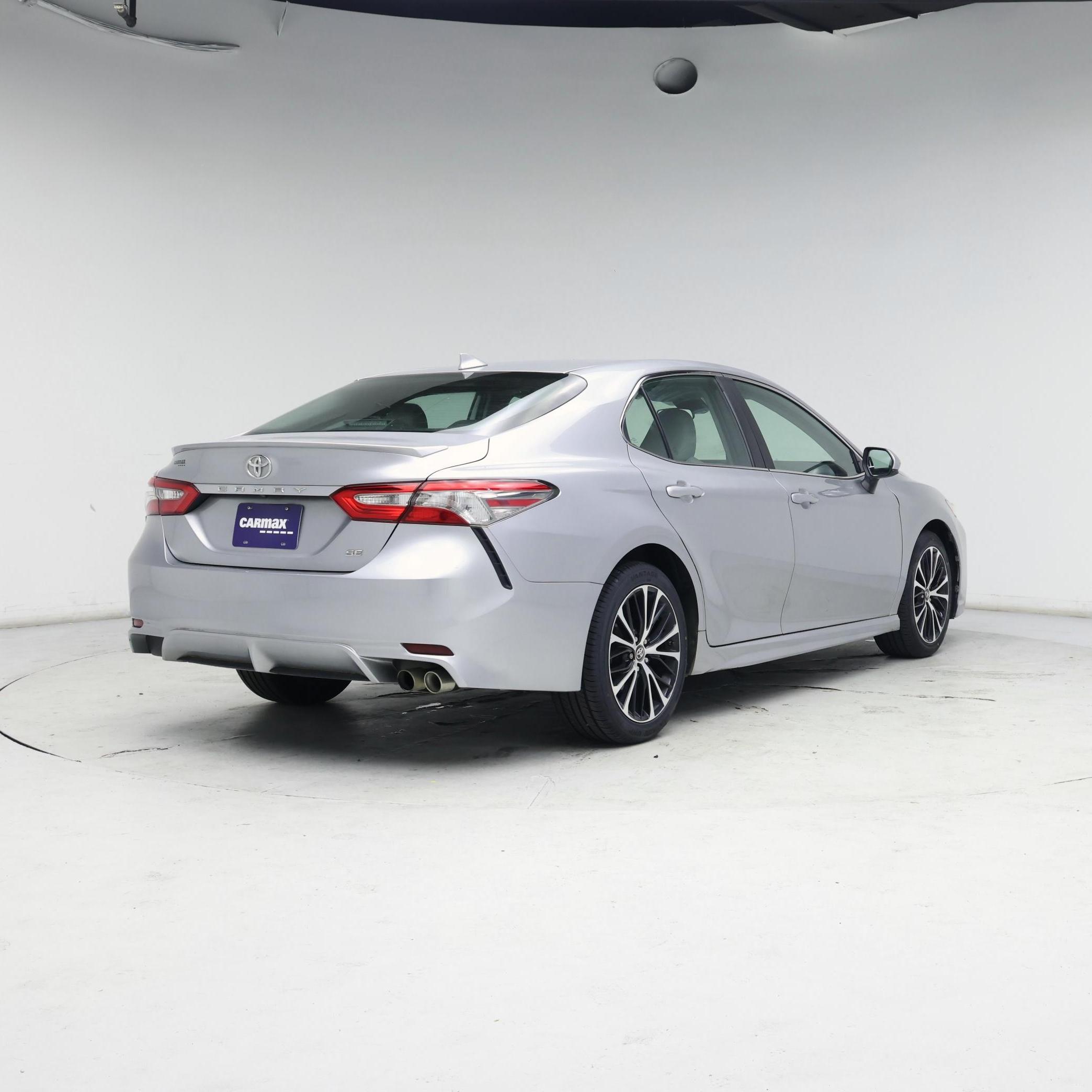 Thumbnail: 2019 Toyota Camry - 8