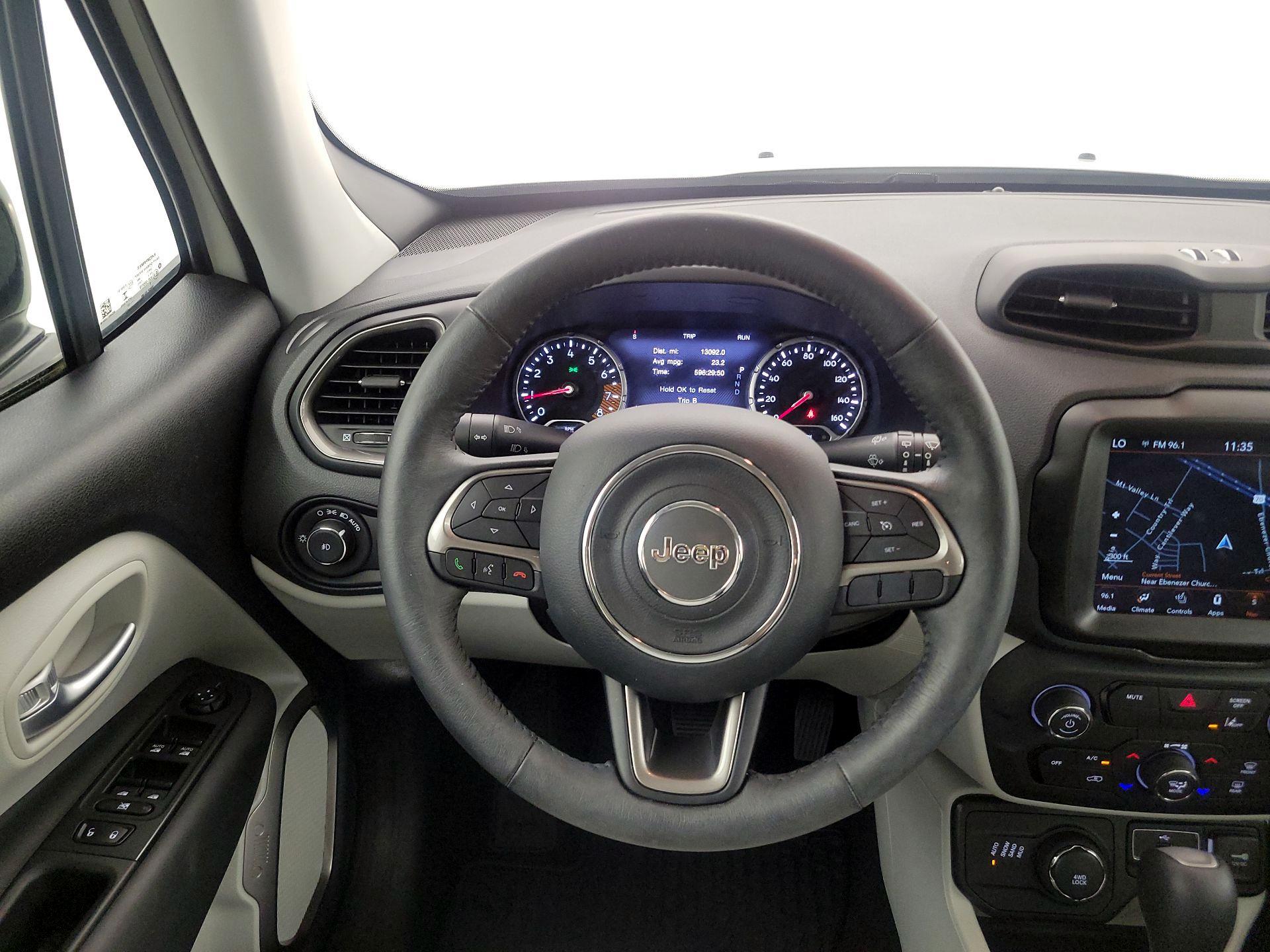 Thumbnail: 2022 Jeep Renegade - 10