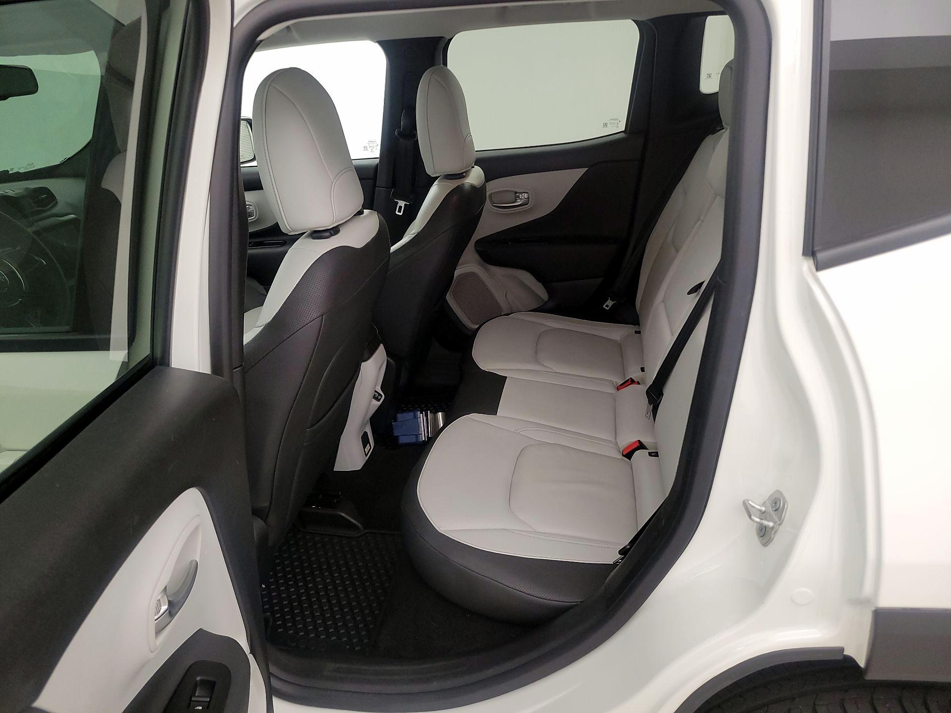 Thumbnail: 2022 Jeep Renegade - 20