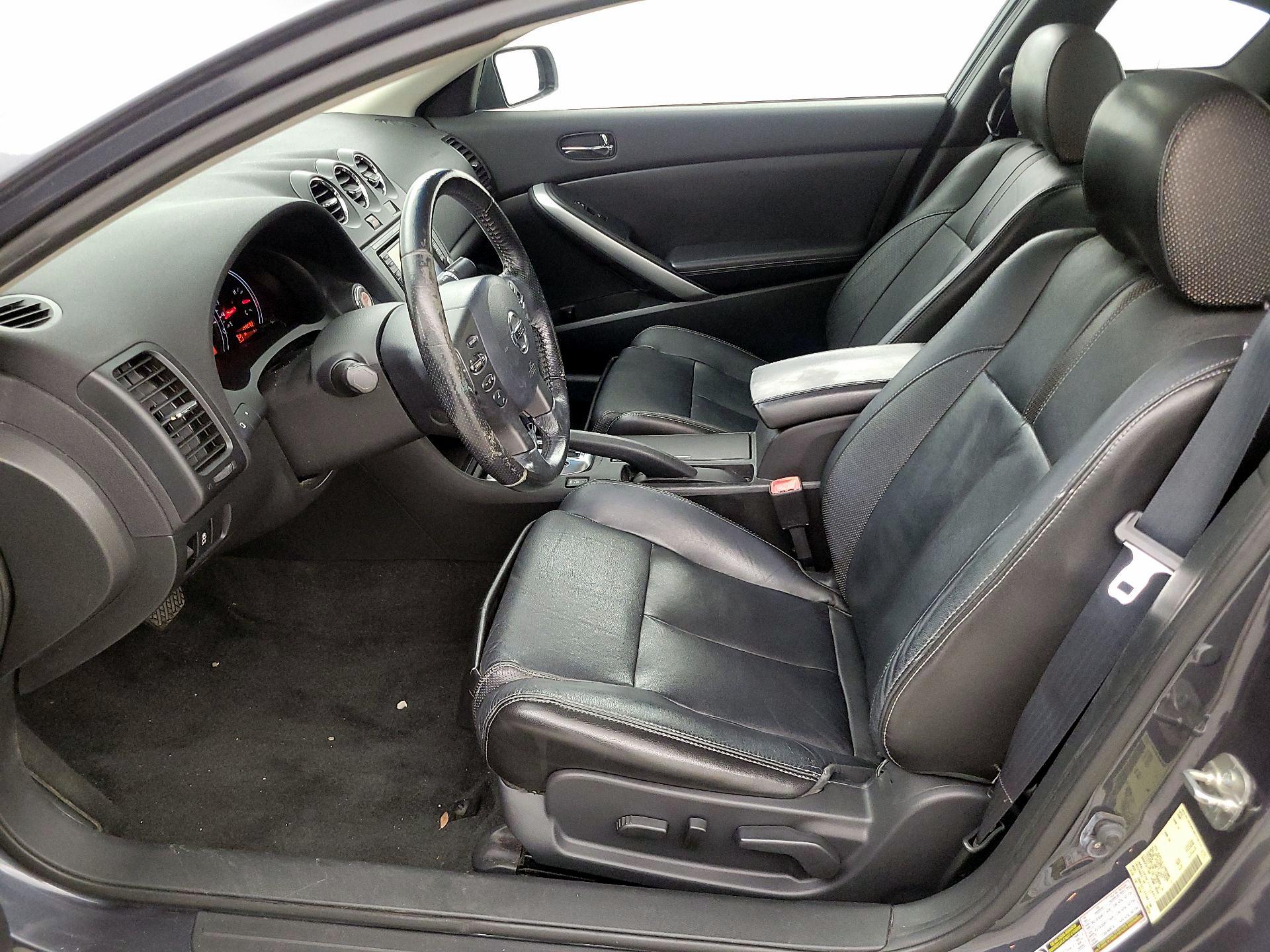Thumbnail: 2013 Nissan Altima - 11