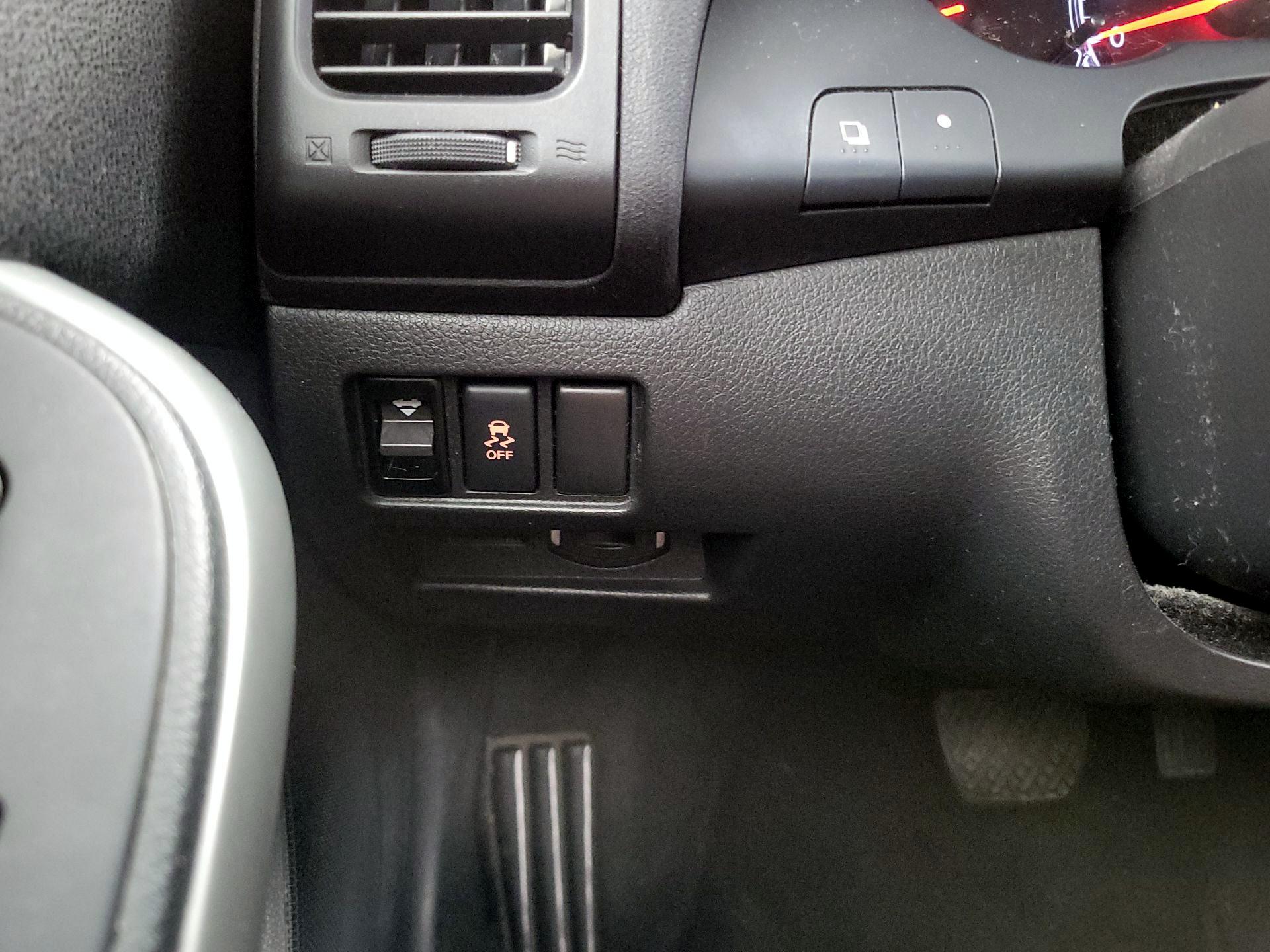 Thumbnail: 2013 Nissan Altima - 13