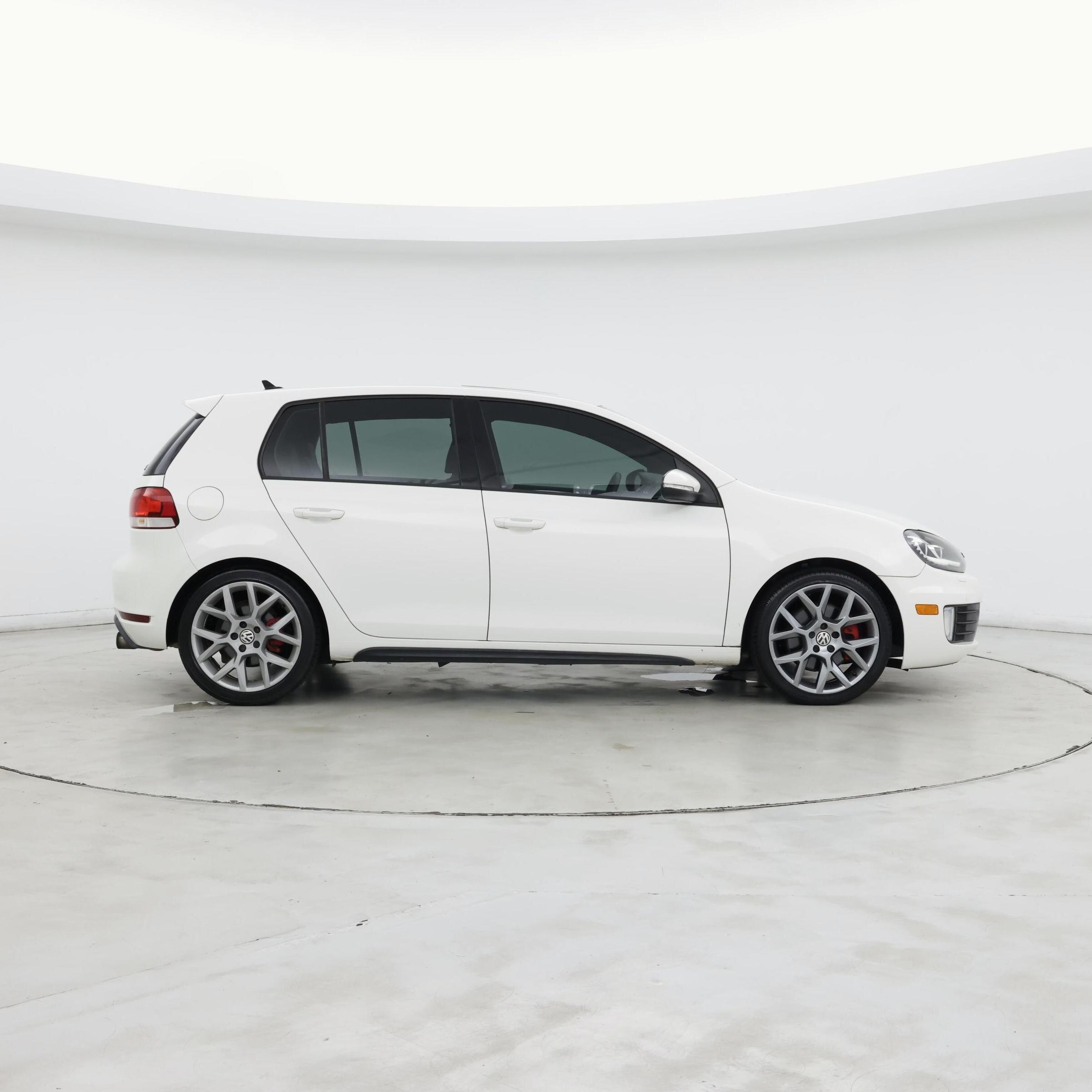 Thumbnail: 2013 Volkswagen Golf - 7