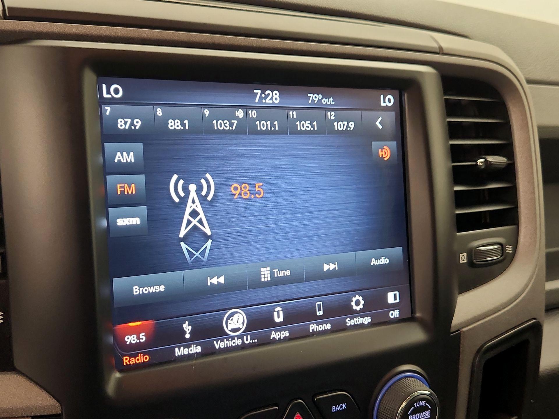 Thumbnail: 2019 RAM 1500 Classic - 15