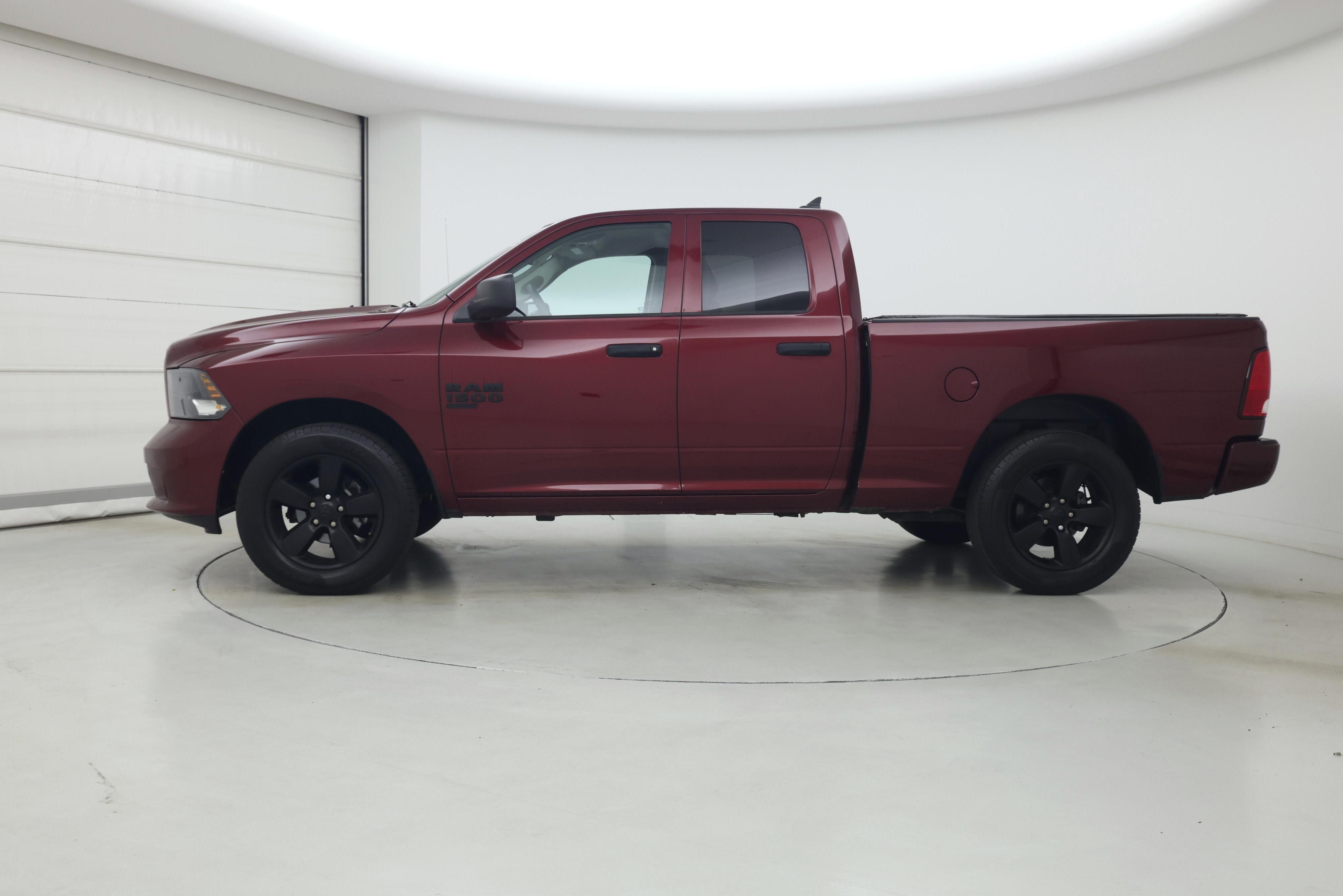 Thumbnail: 2019 RAM 1500 Classic - 3