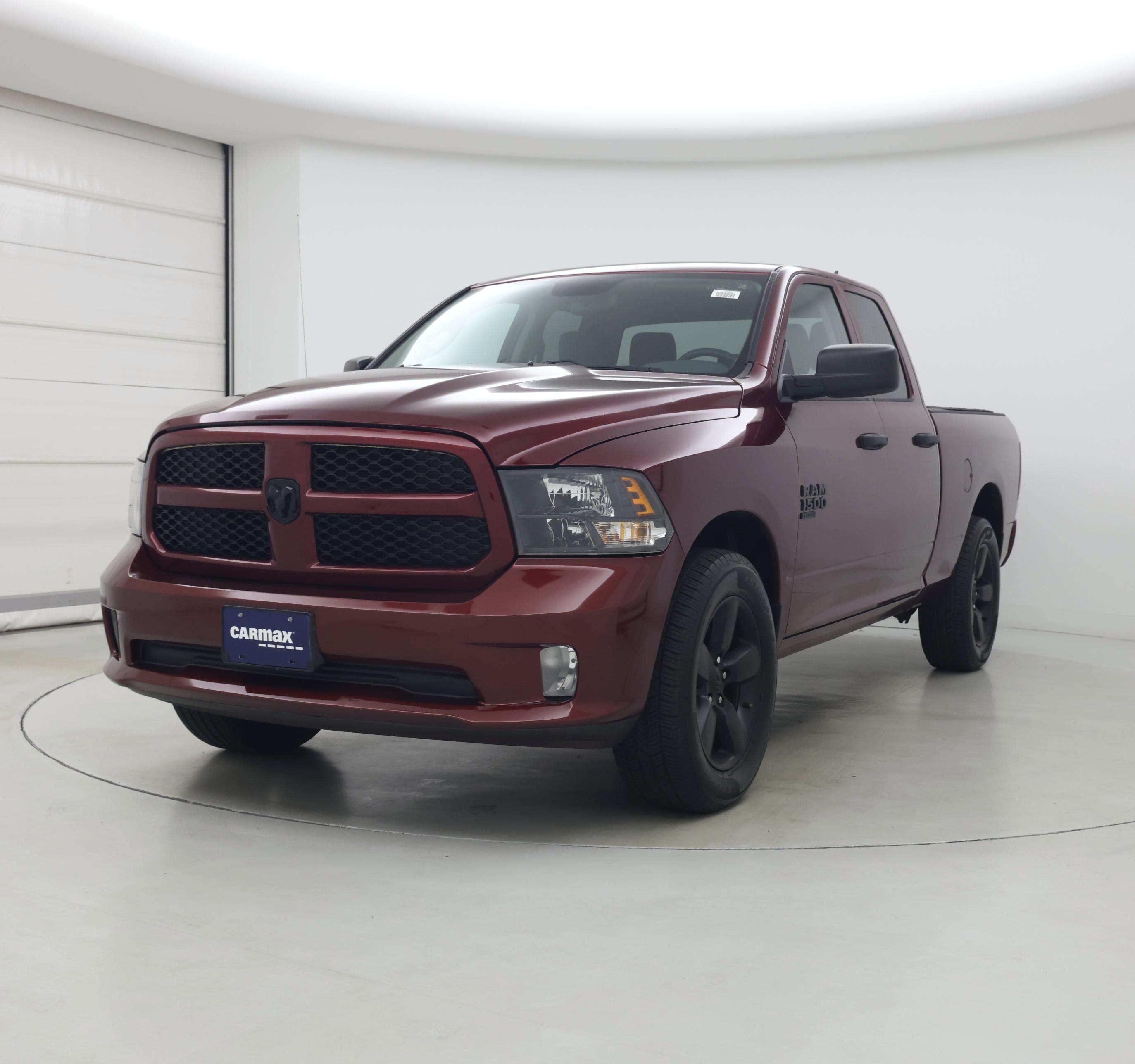 Thumbnail: 2019 RAM 1500 Classic - 4