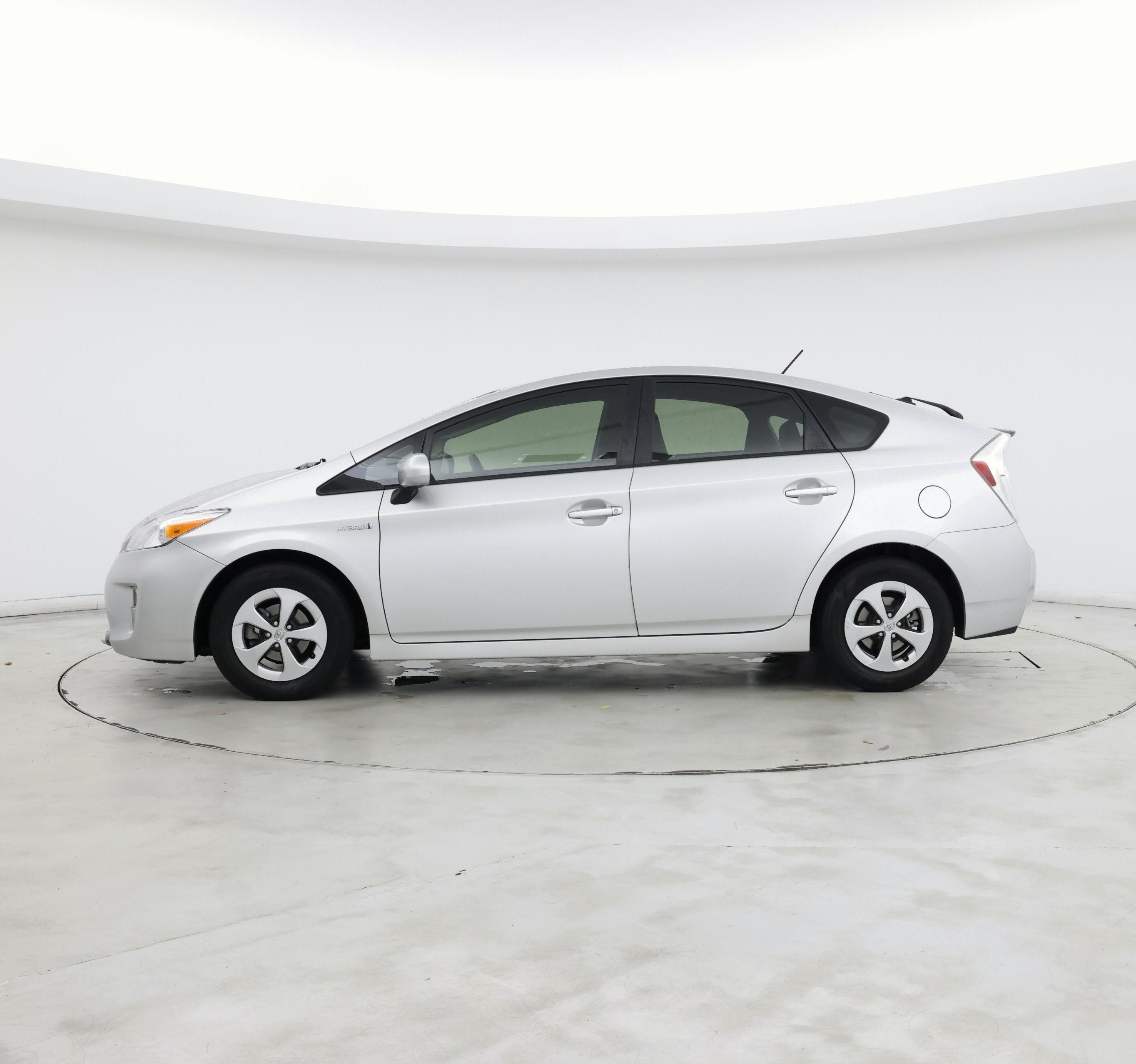 Thumbnail: 2013 Toyota Prius - 3