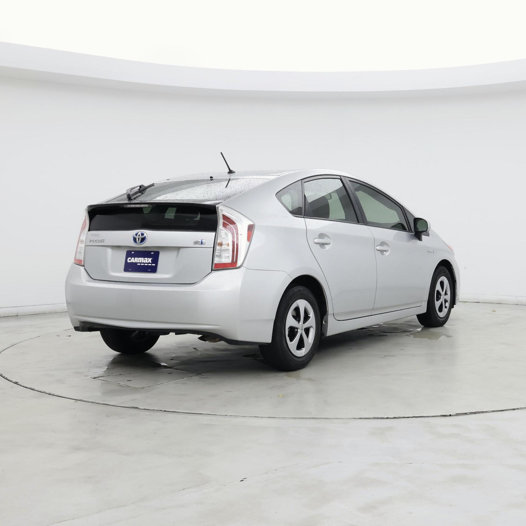 Thumbnail: 2013 Toyota Prius - 8