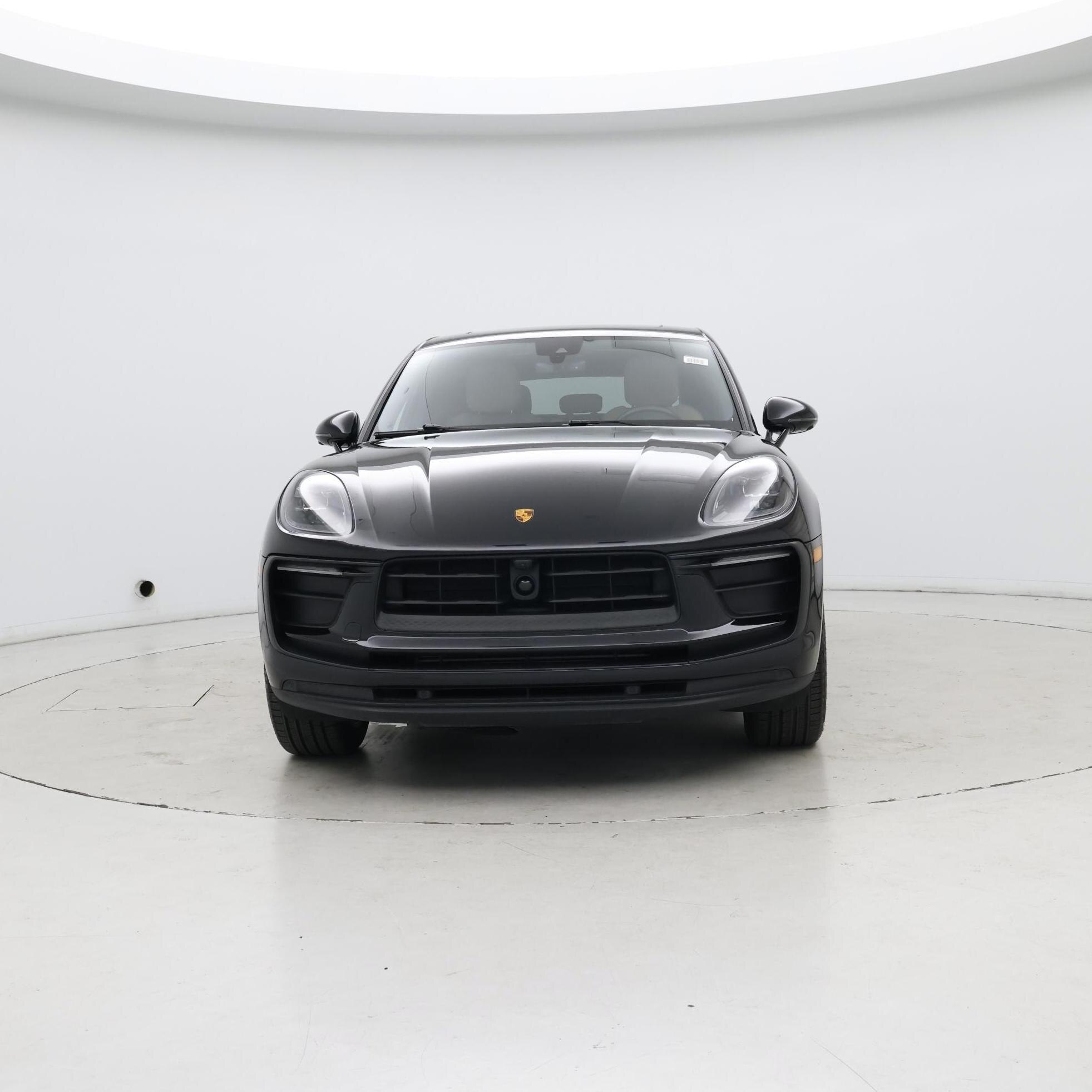 Thumbnail: 2023 Porsche Macan - 5