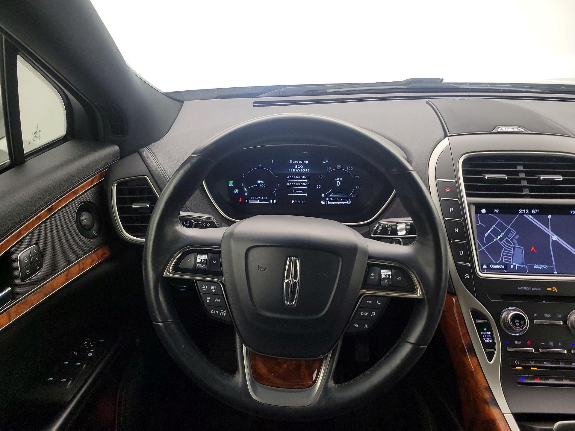 Thumbnail: 2019 Lincoln Nautilus - 10