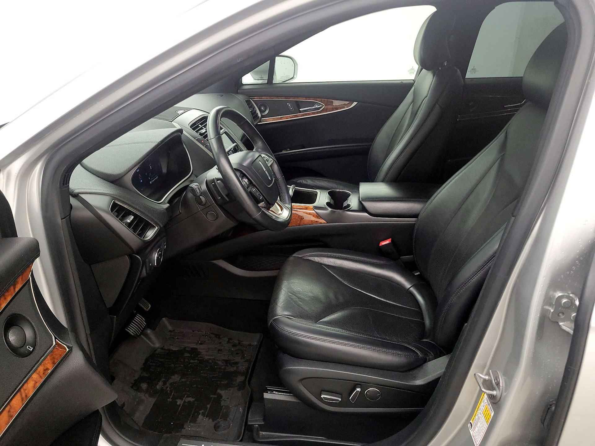 Thumbnail: 2019 Lincoln Nautilus - 11