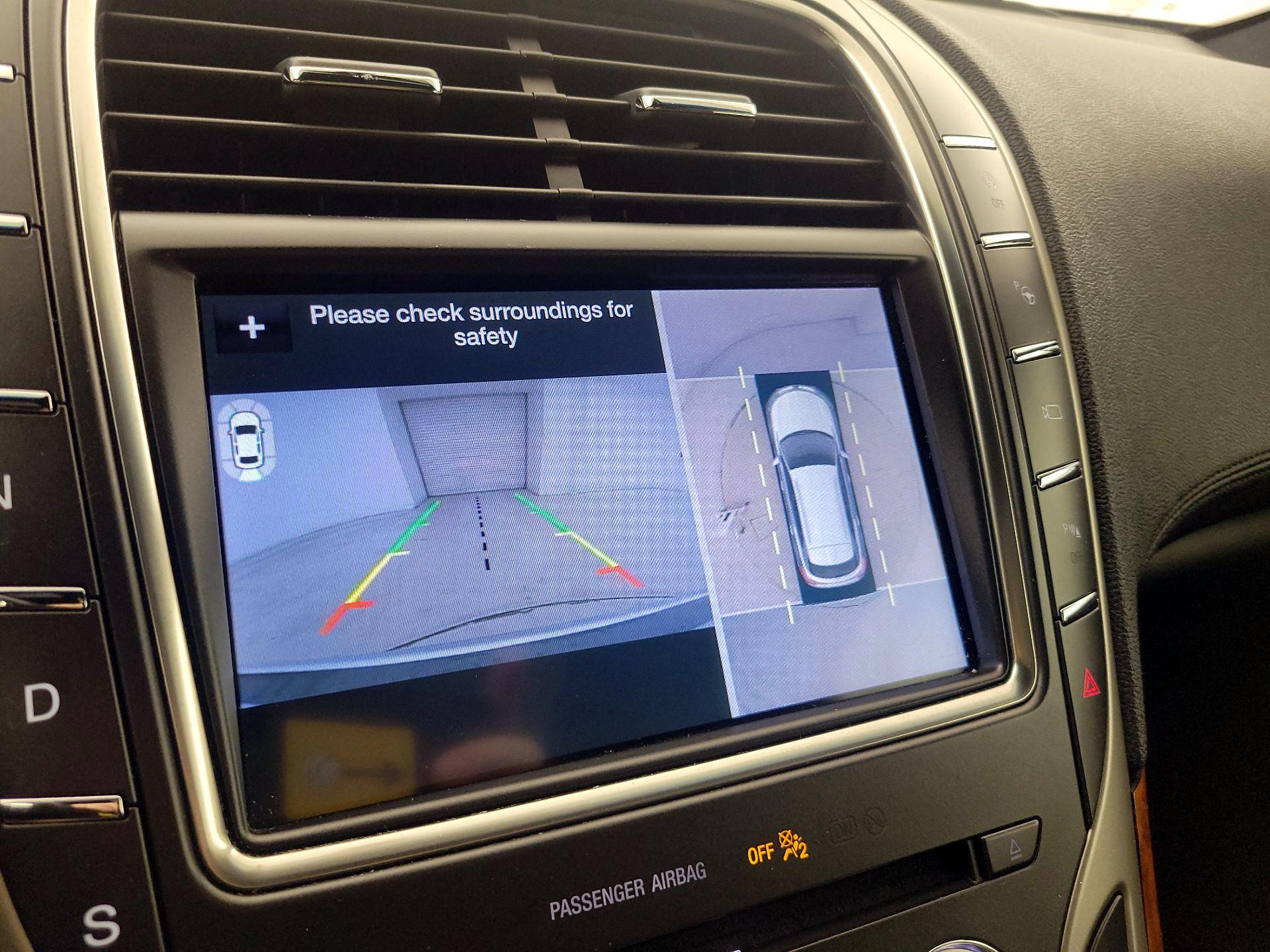 Thumbnail: 2019 Lincoln Nautilus - 15