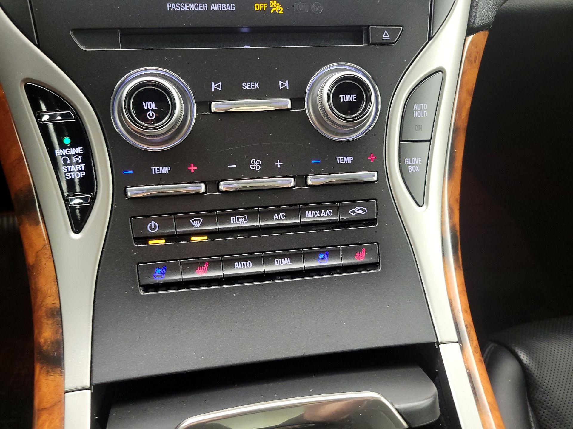 Thumbnail: 2019 Lincoln Nautilus - 17