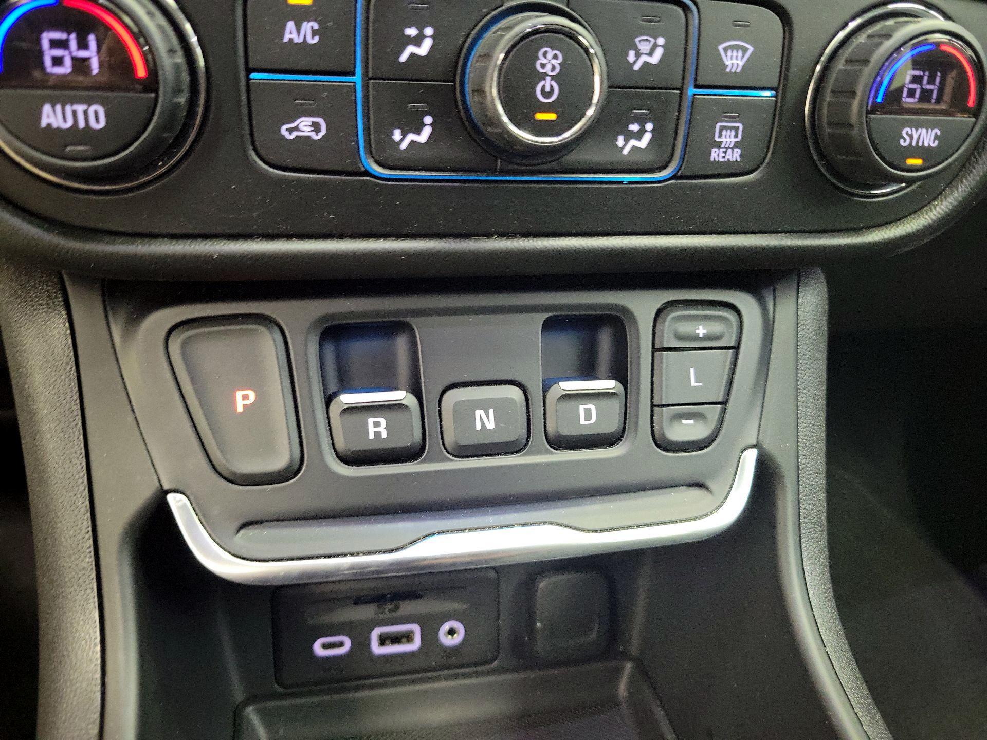 Thumbnail: 2021 GMC Terrain - 17