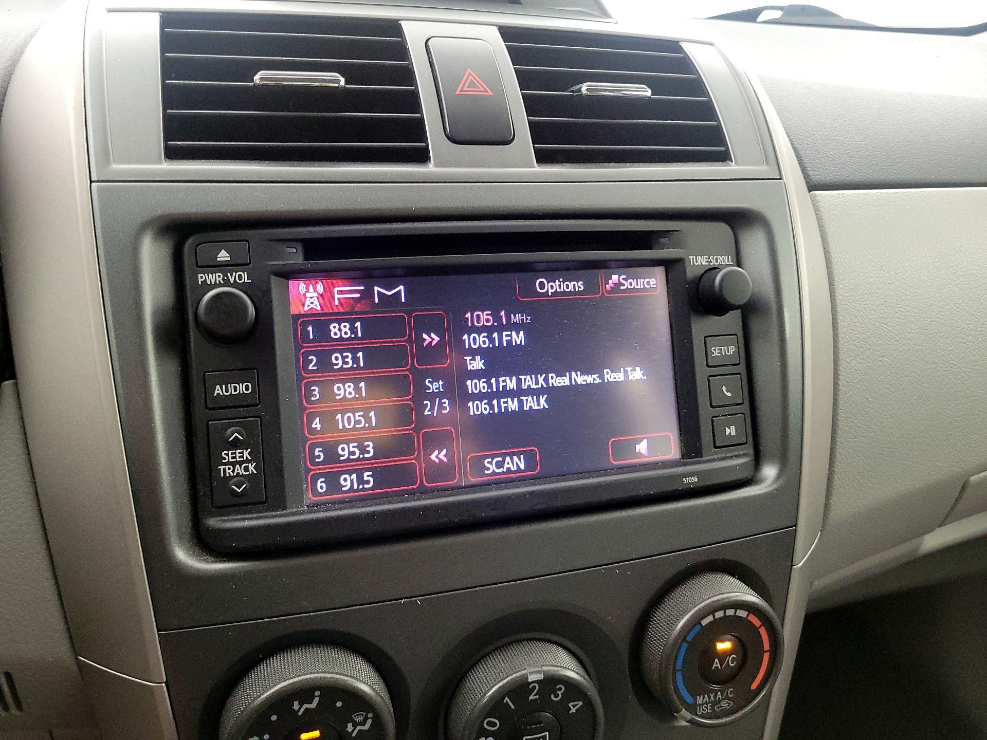 Thumbnail: 2013 Toyota Corolla - 14