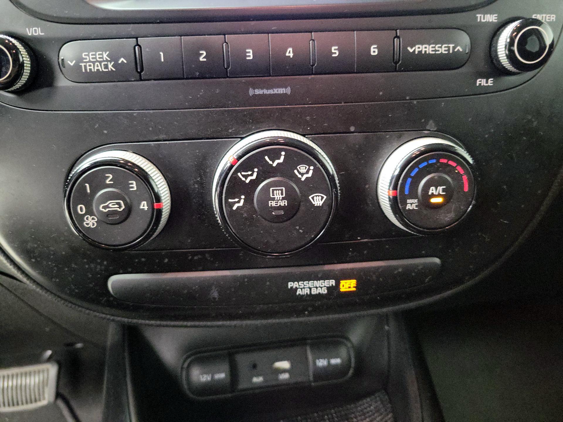 Thumbnail: 2018 Kia Soul - 15