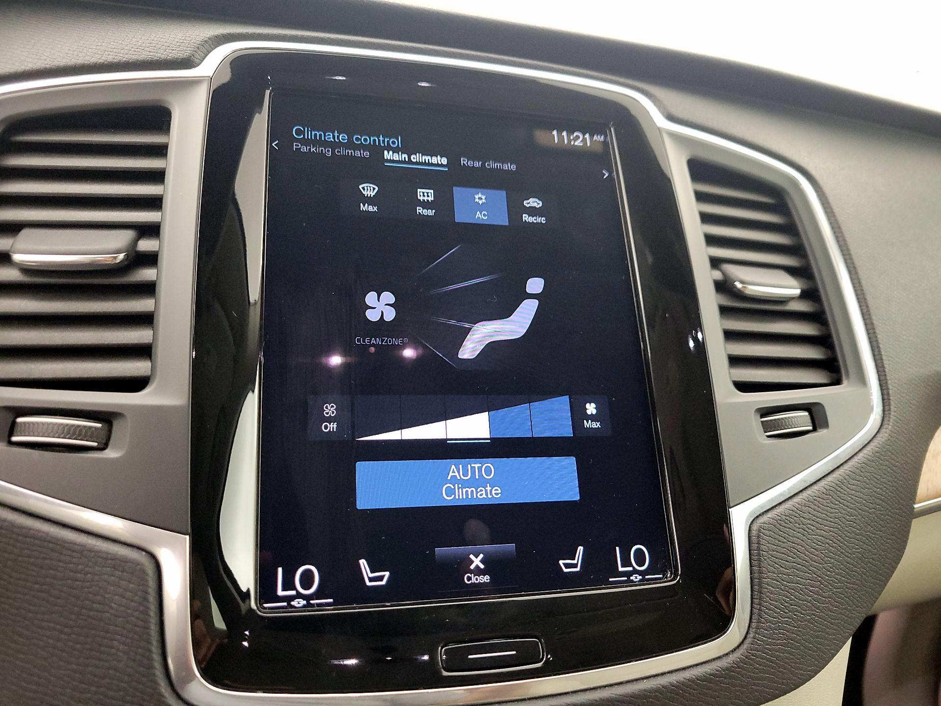 Thumbnail: 2022 Volvo XC90 - 17
