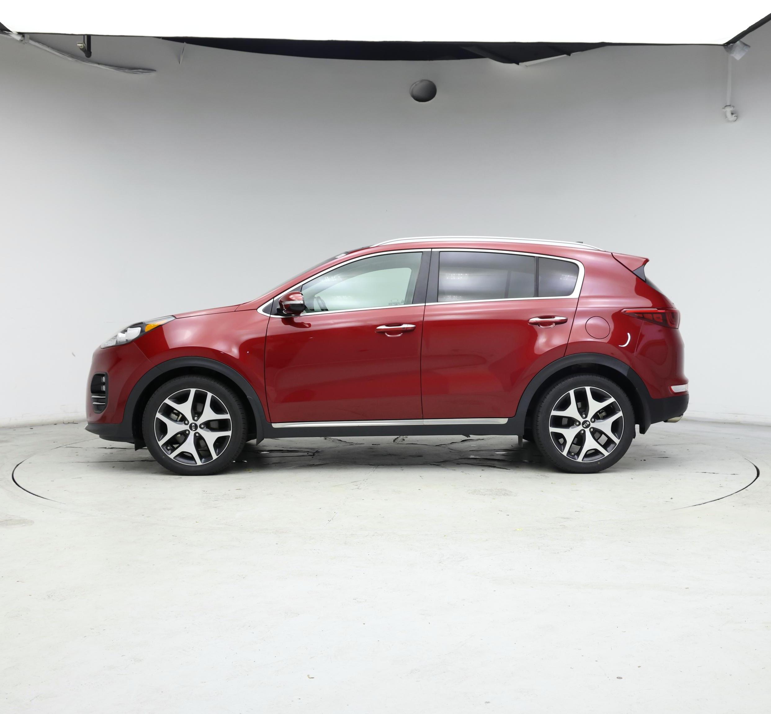 Thumbnail: 2017 Kia Sportage - 3
