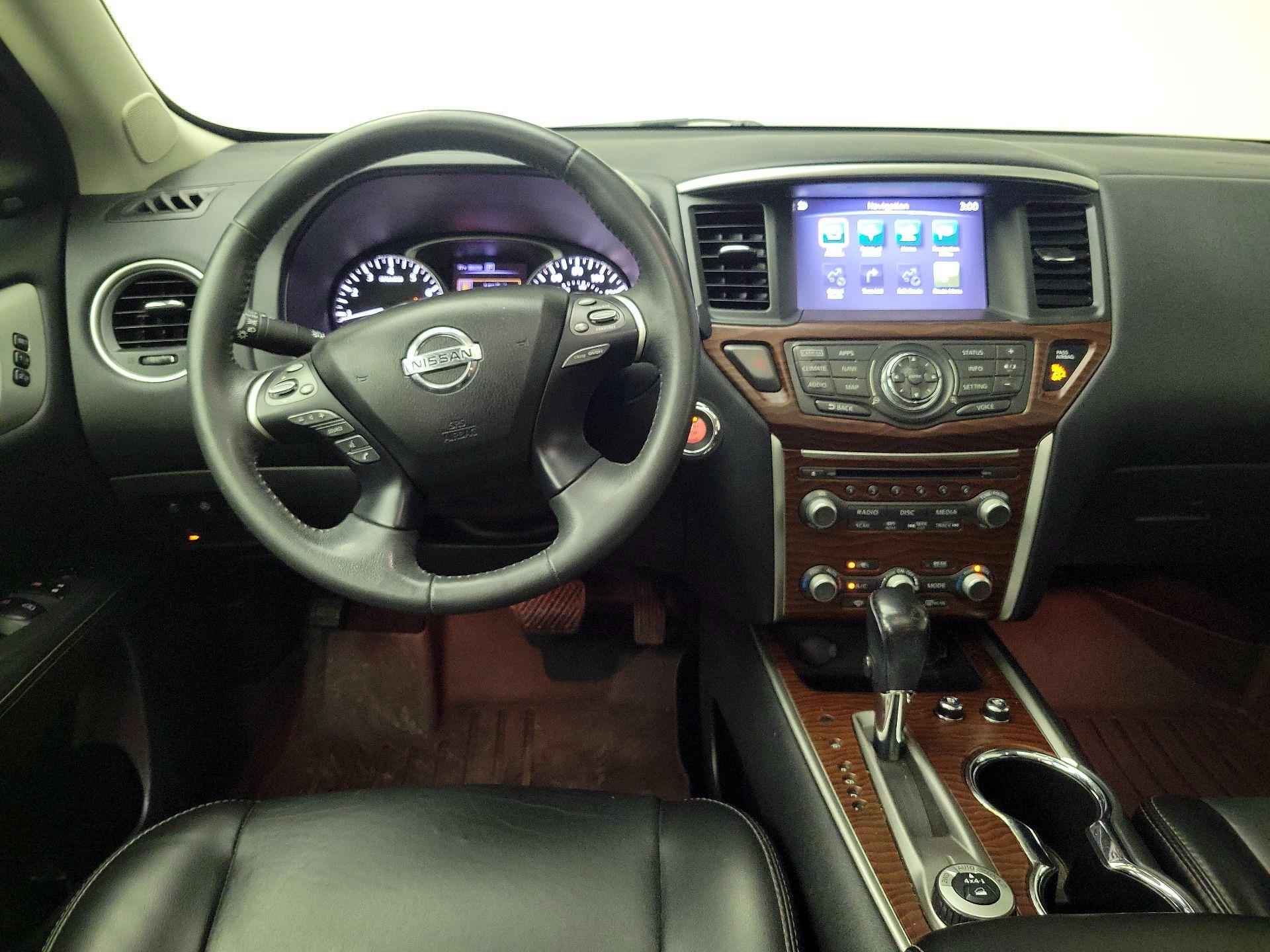 Thumbnail: 2017 Nissan Pathfinder - 10