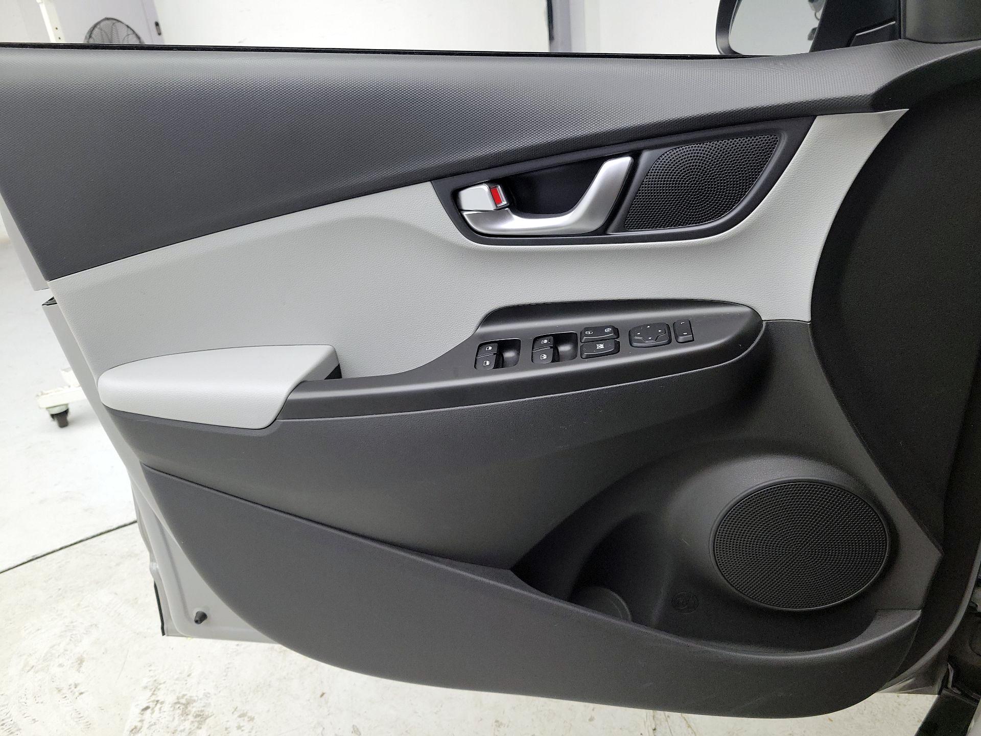 Thumbnail: 2023 Hyundai Kona - 12