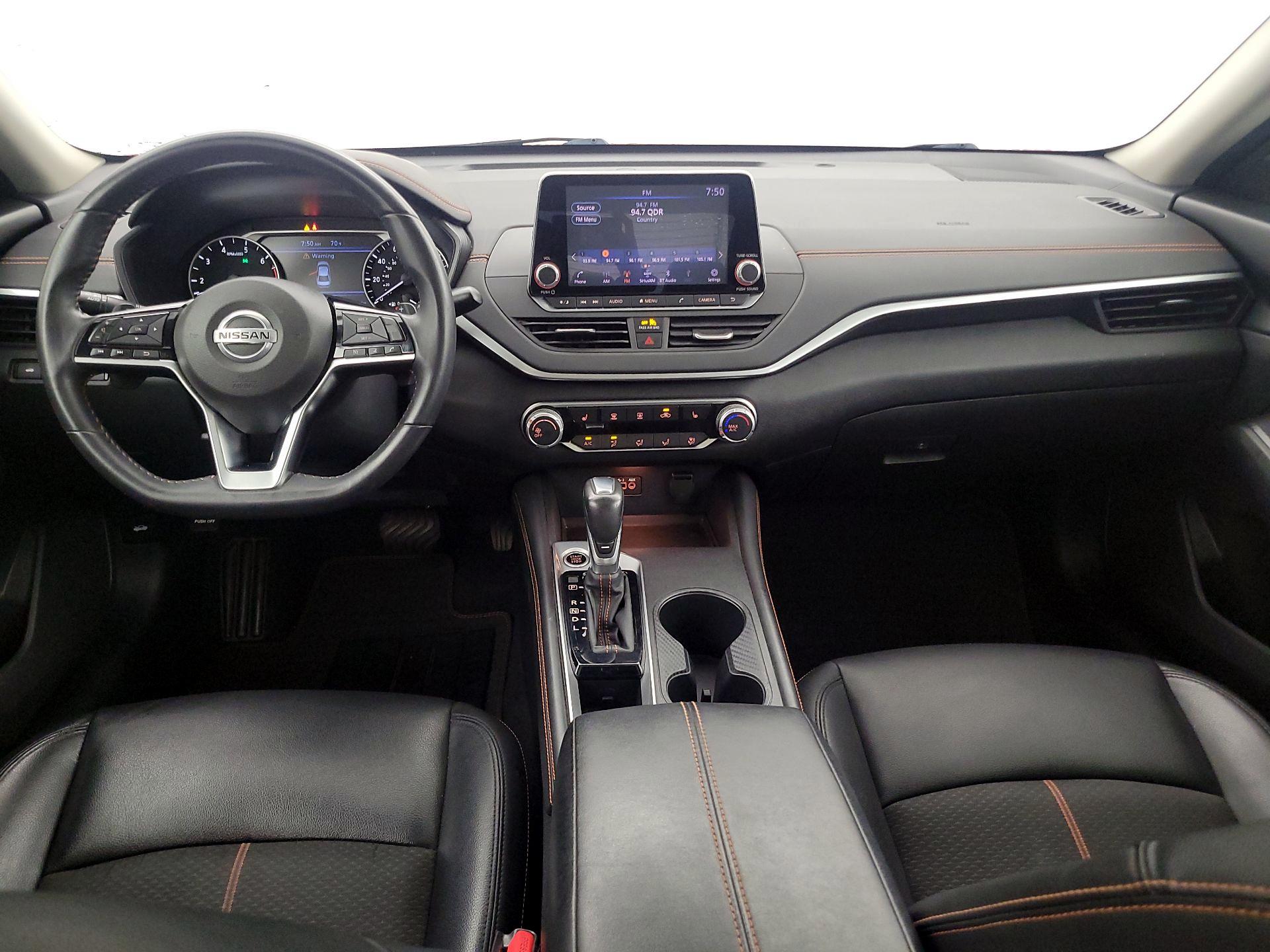 Thumbnail: 2020 Nissan Altima - 9