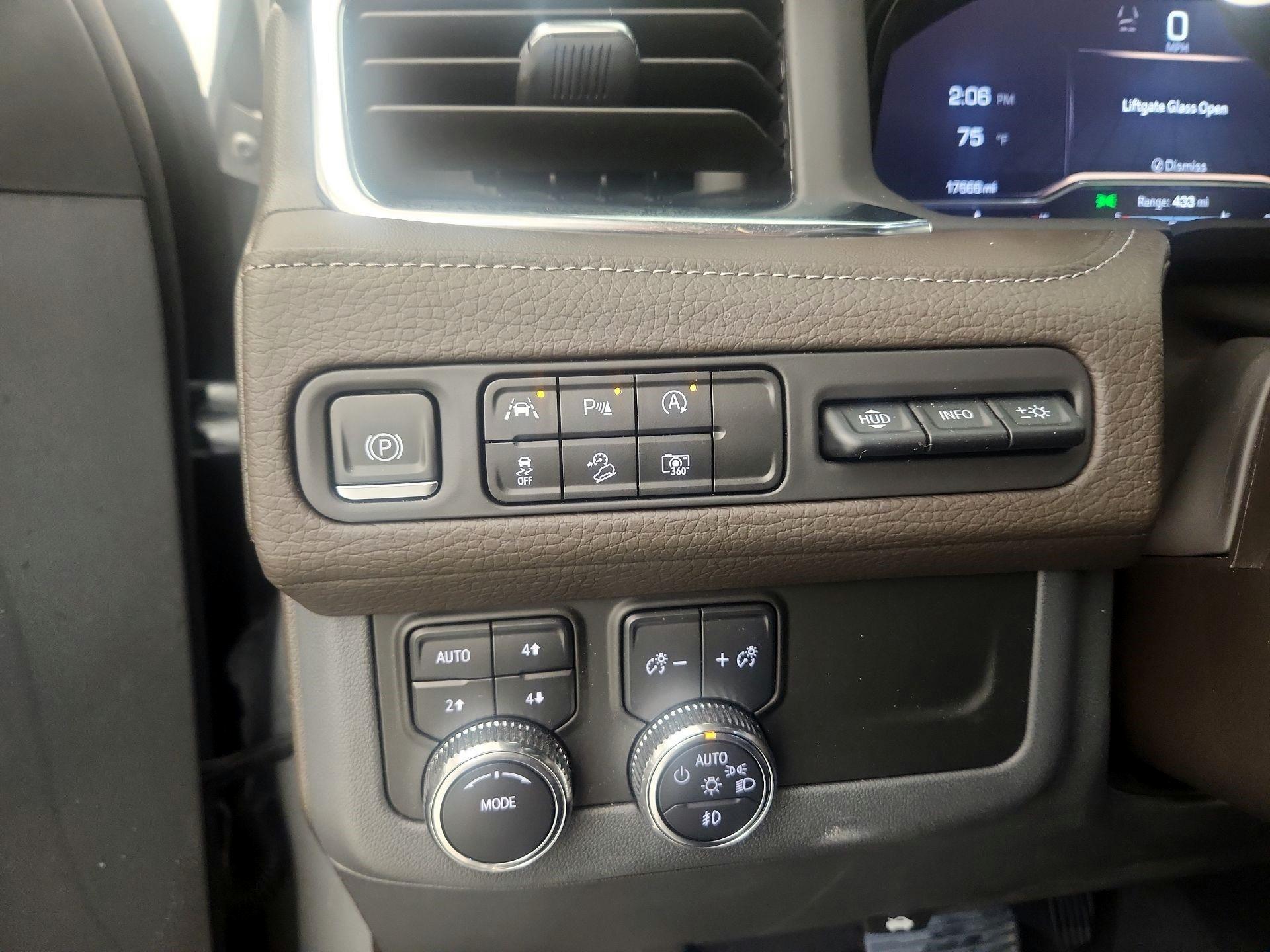 Thumbnail: 2023 GMC Yukon XL - 13