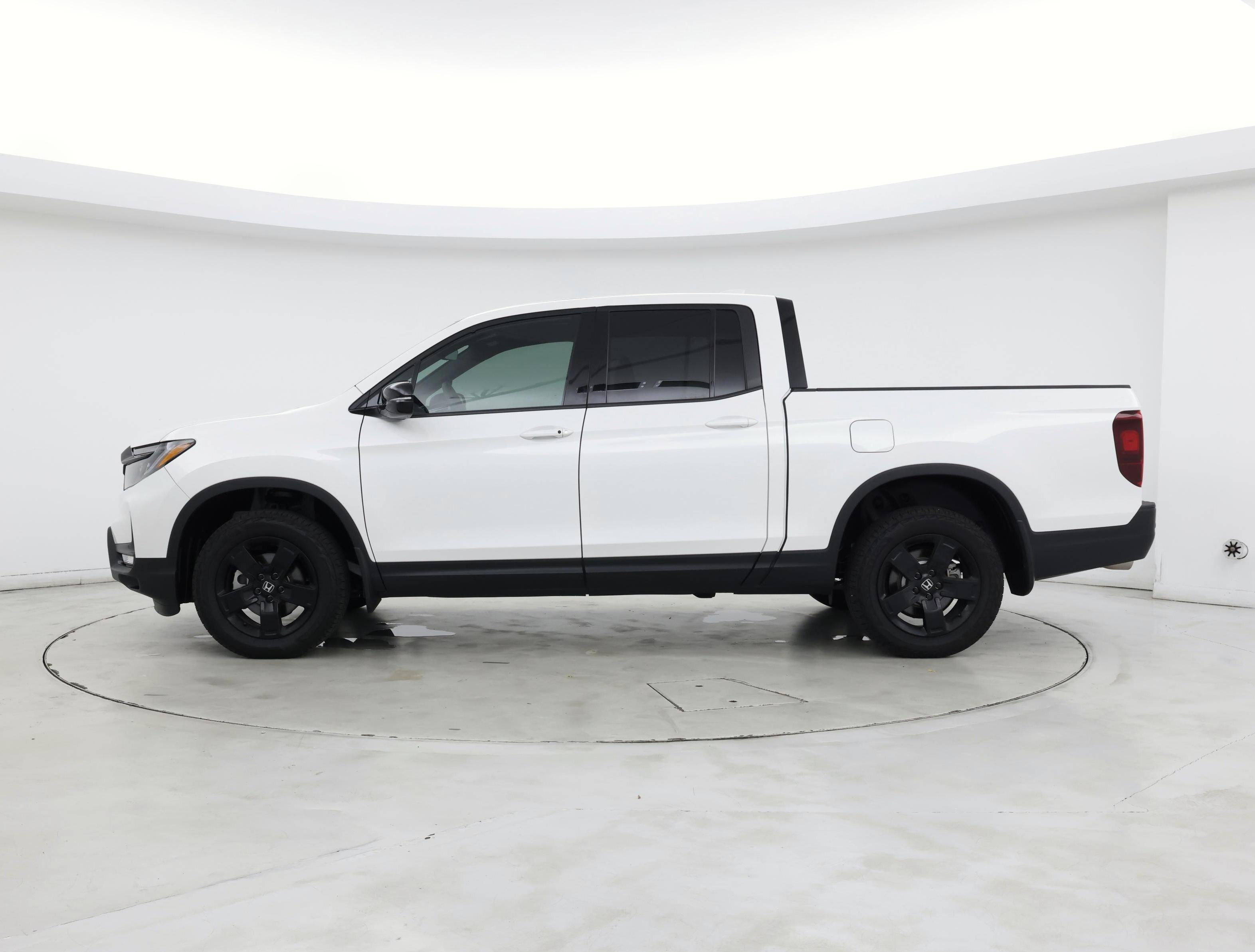 Thumbnail: 2025 Honda Ridgeline - 3