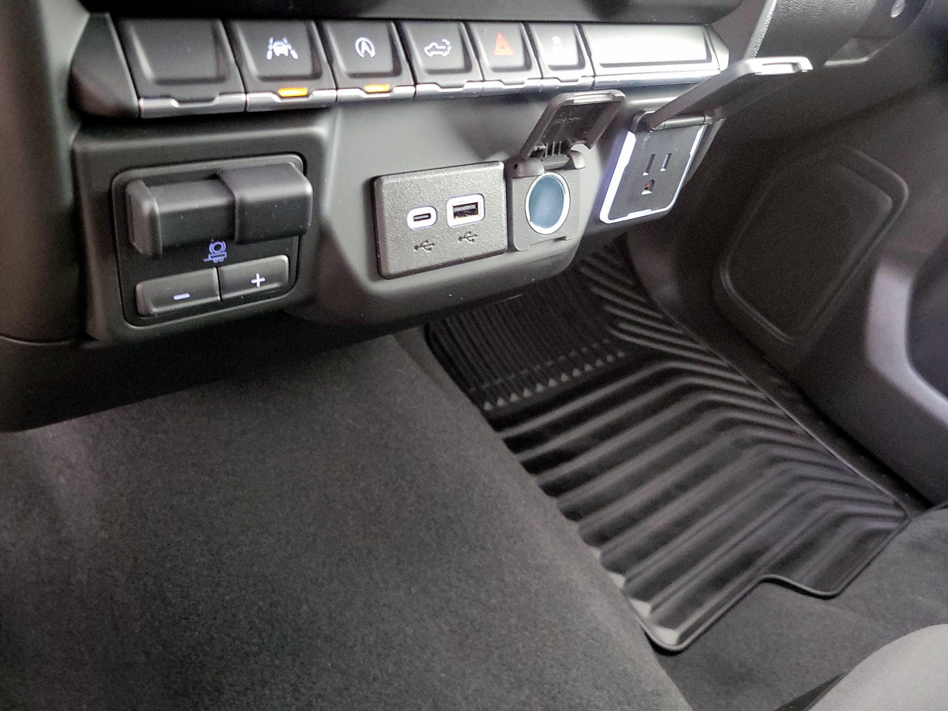 Thumbnail: 2025 Chevrolet Silverado 1500 - 18