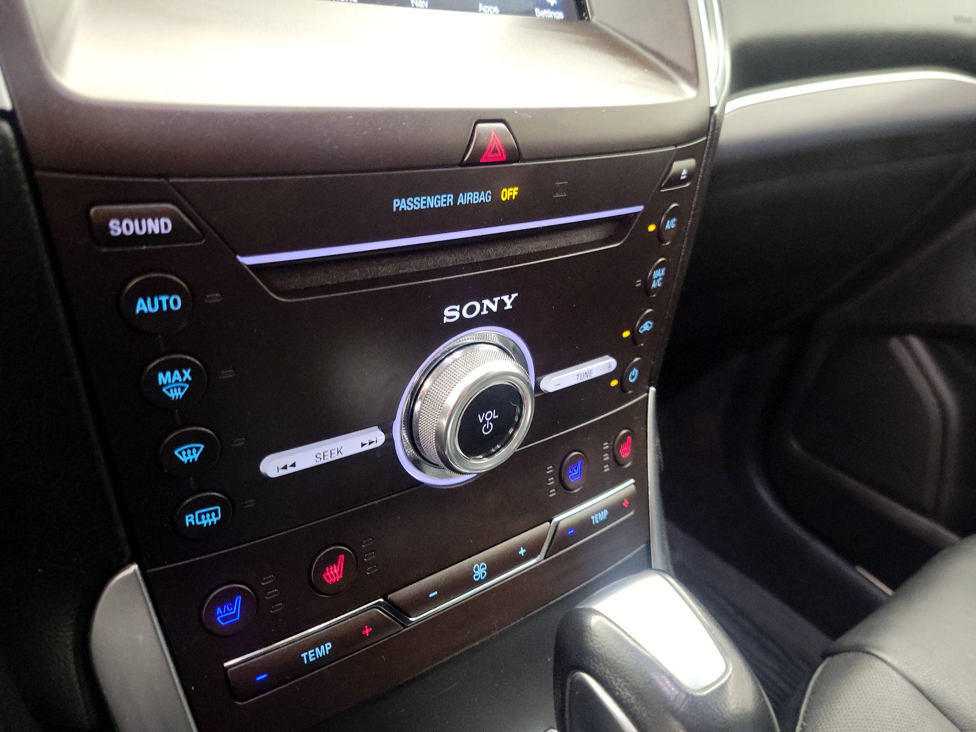 Thumbnail: 2017 Ford Edge - 16