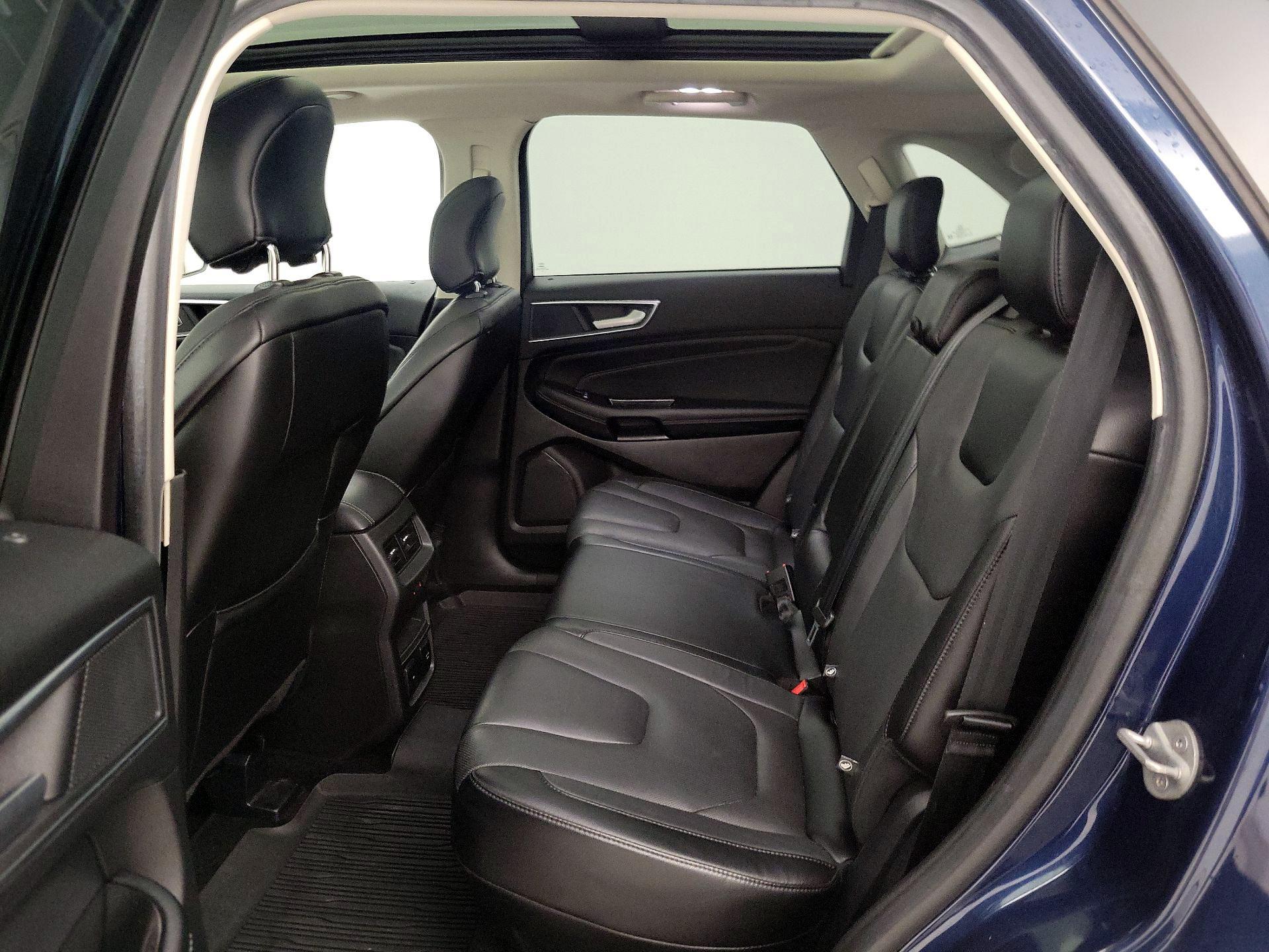 Thumbnail: 2017 Ford Edge - 20