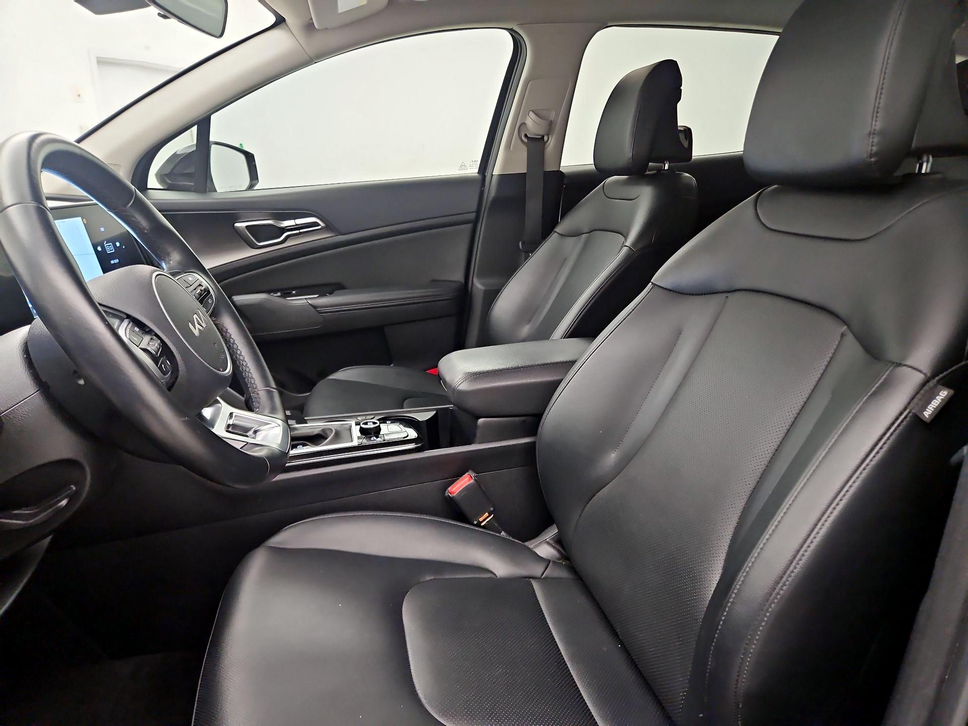 Thumbnail: 2023 Kia Sportage - 11