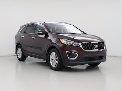 Red 2017 Kia Sorento LX