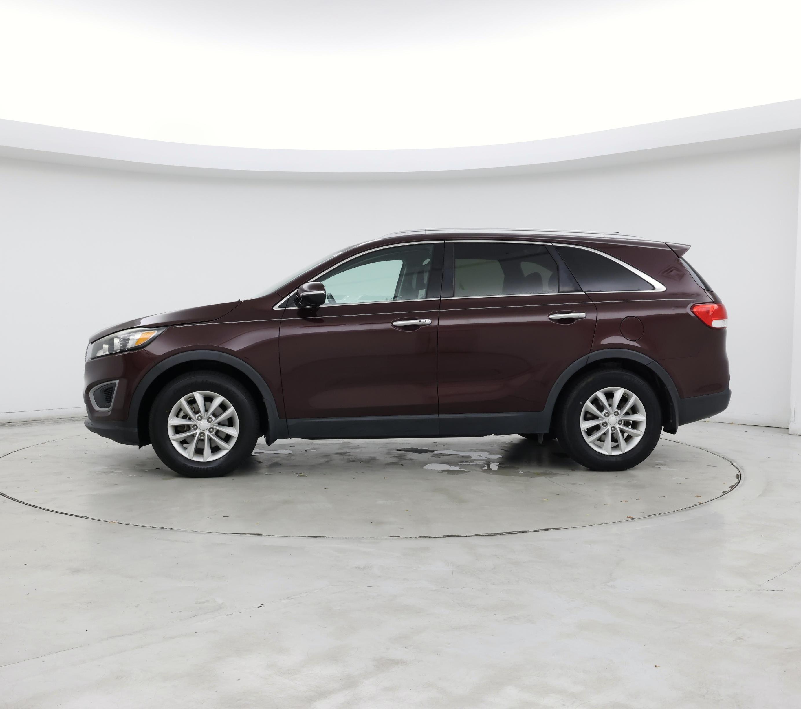 Thumbnail: 2017 Kia Sorento - 3