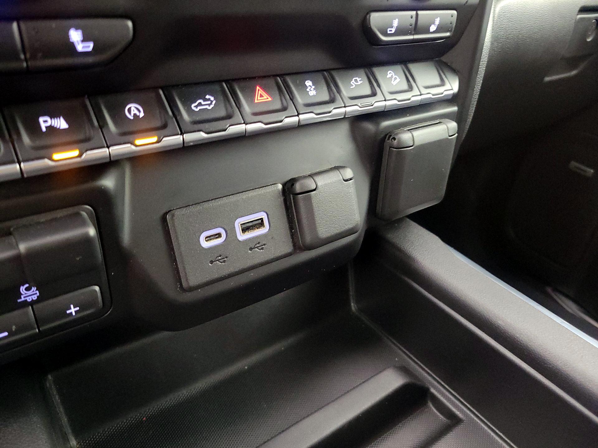 Thumbnail: 2021 Chevrolet Silverado 1500 - 18