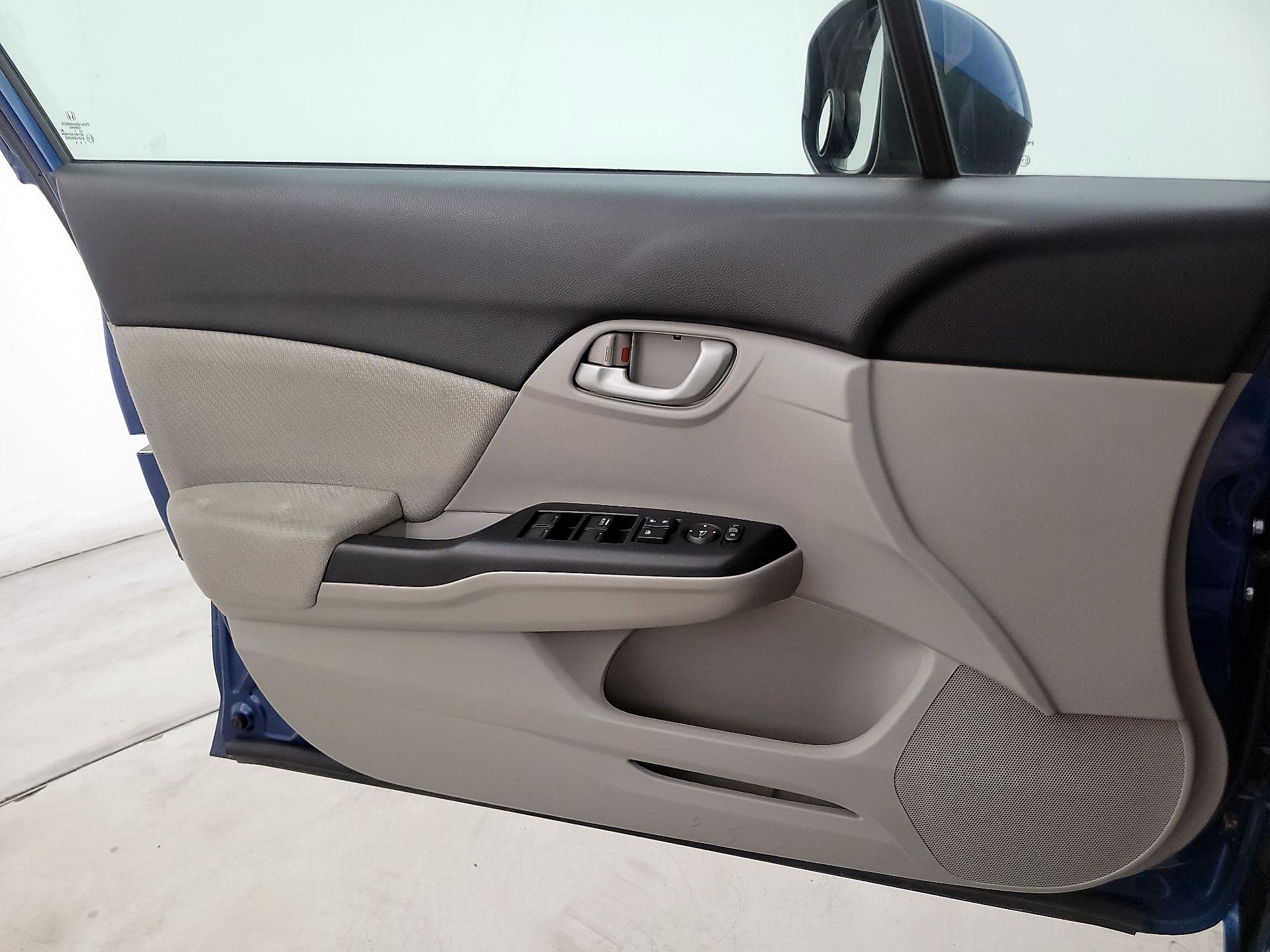 Thumbnail: 2013 Honda Civic - 12