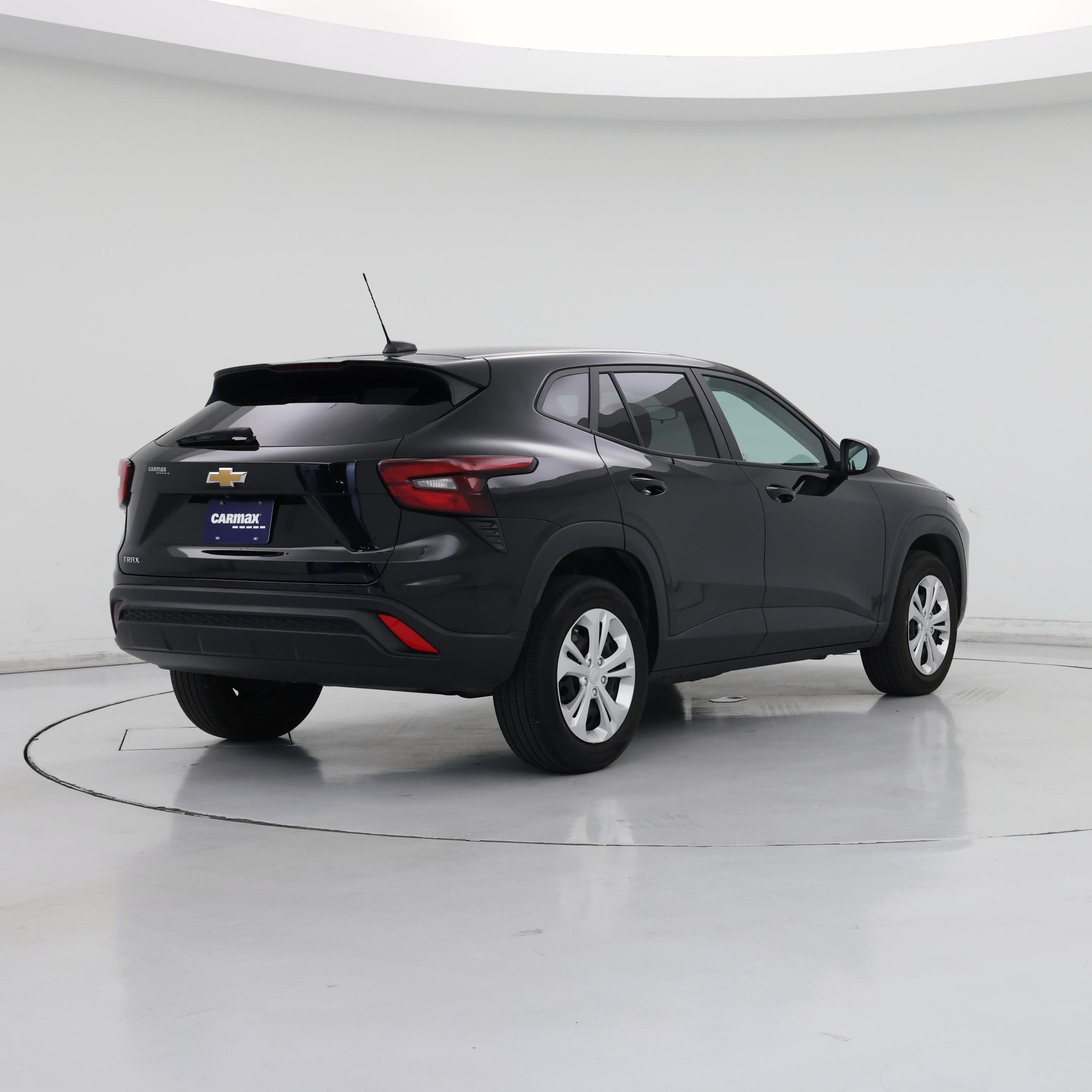 Thumbnail: 2024 Chevrolet Trax - 8