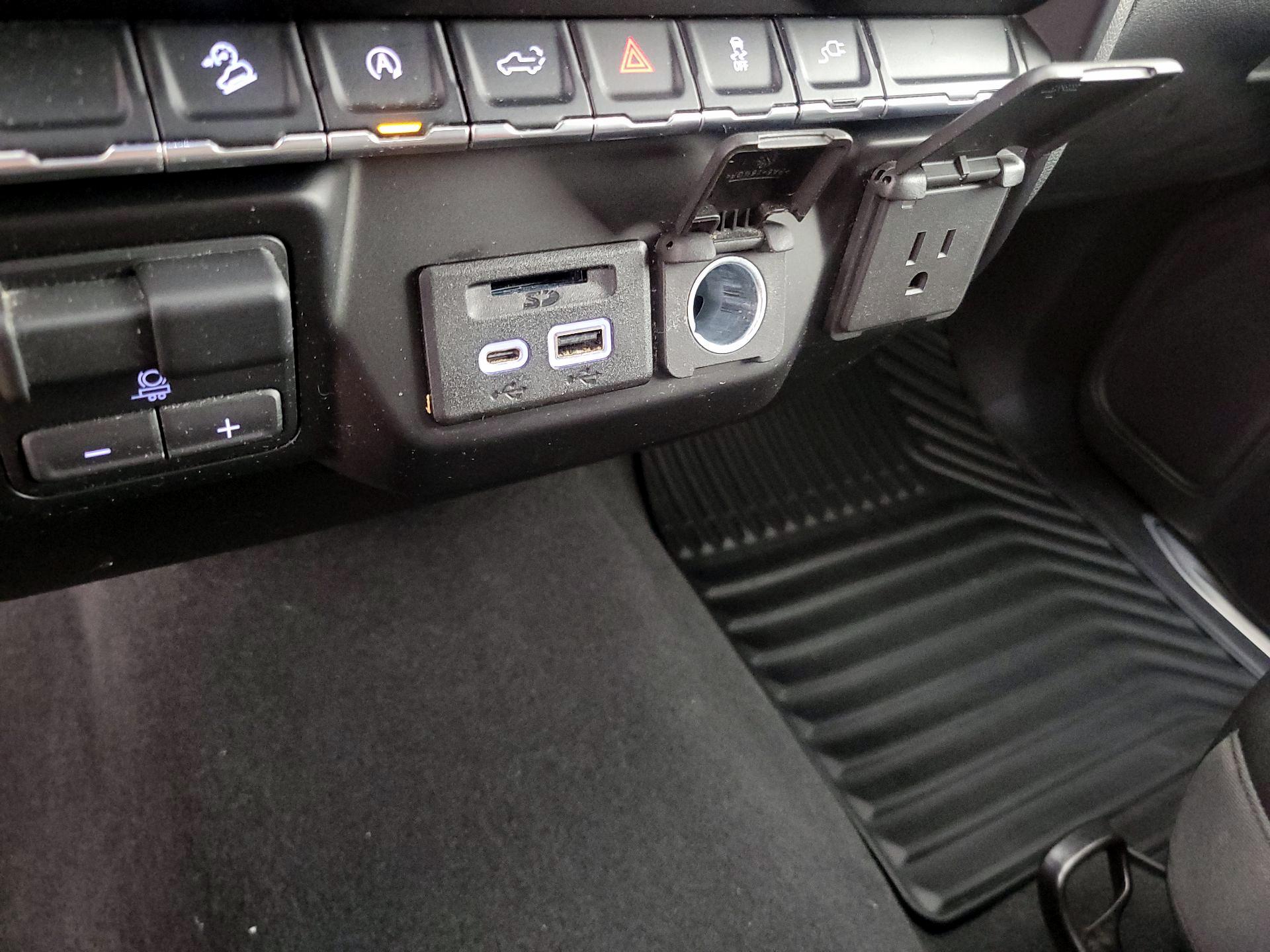 Thumbnail: 2019 Chevrolet Silverado 1500 - 18